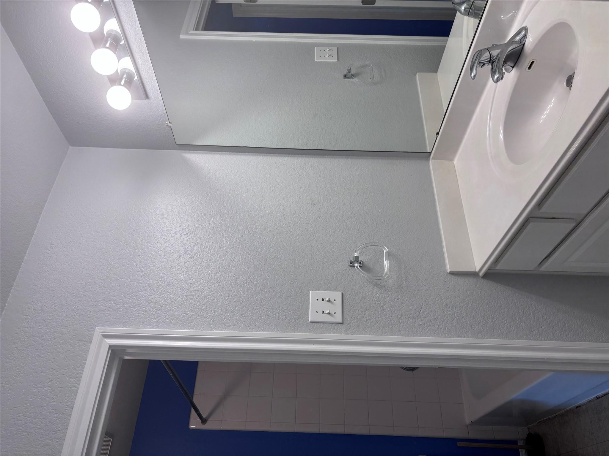 1704 Lynnville Trl, Austin, TX 78727