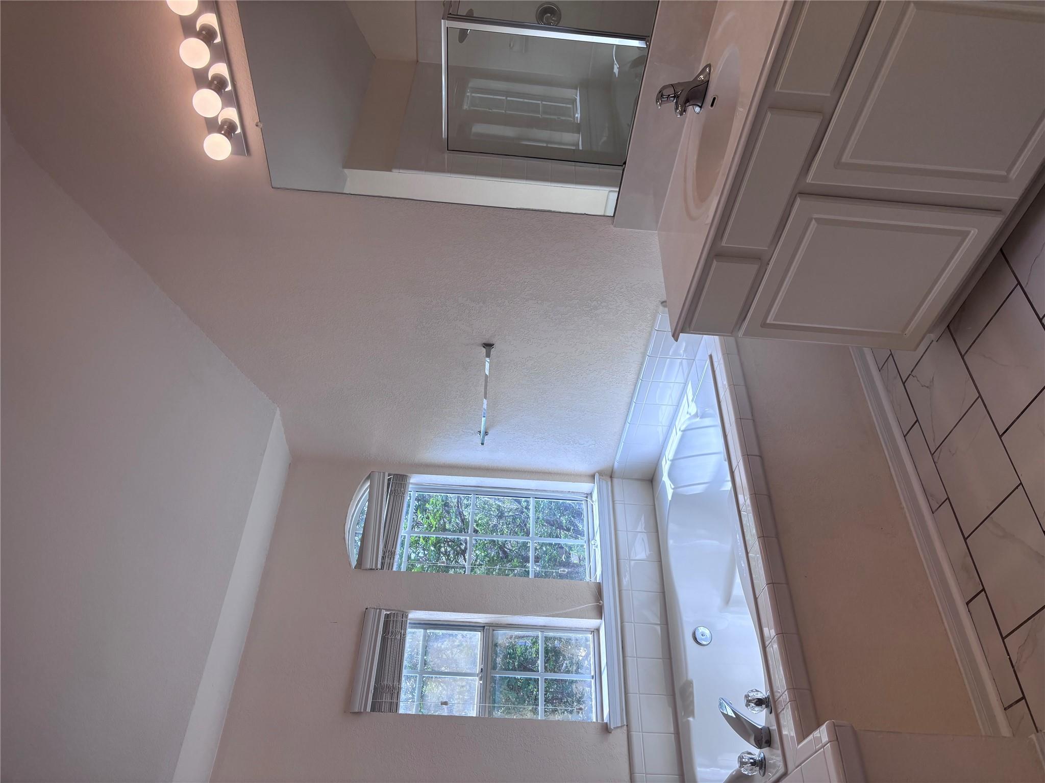 1704 Lynnville Trl, Austin, TX 78727