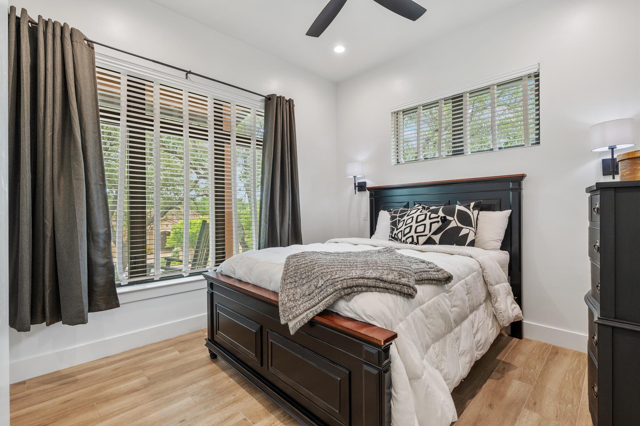 111 Florentine, Horseshoe Bay, TX 78657