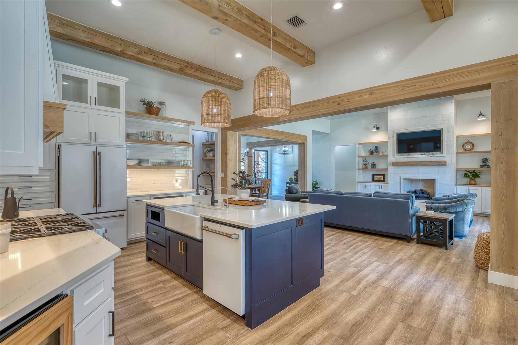 111 Florentine, Horseshoe Bay, TX 78657