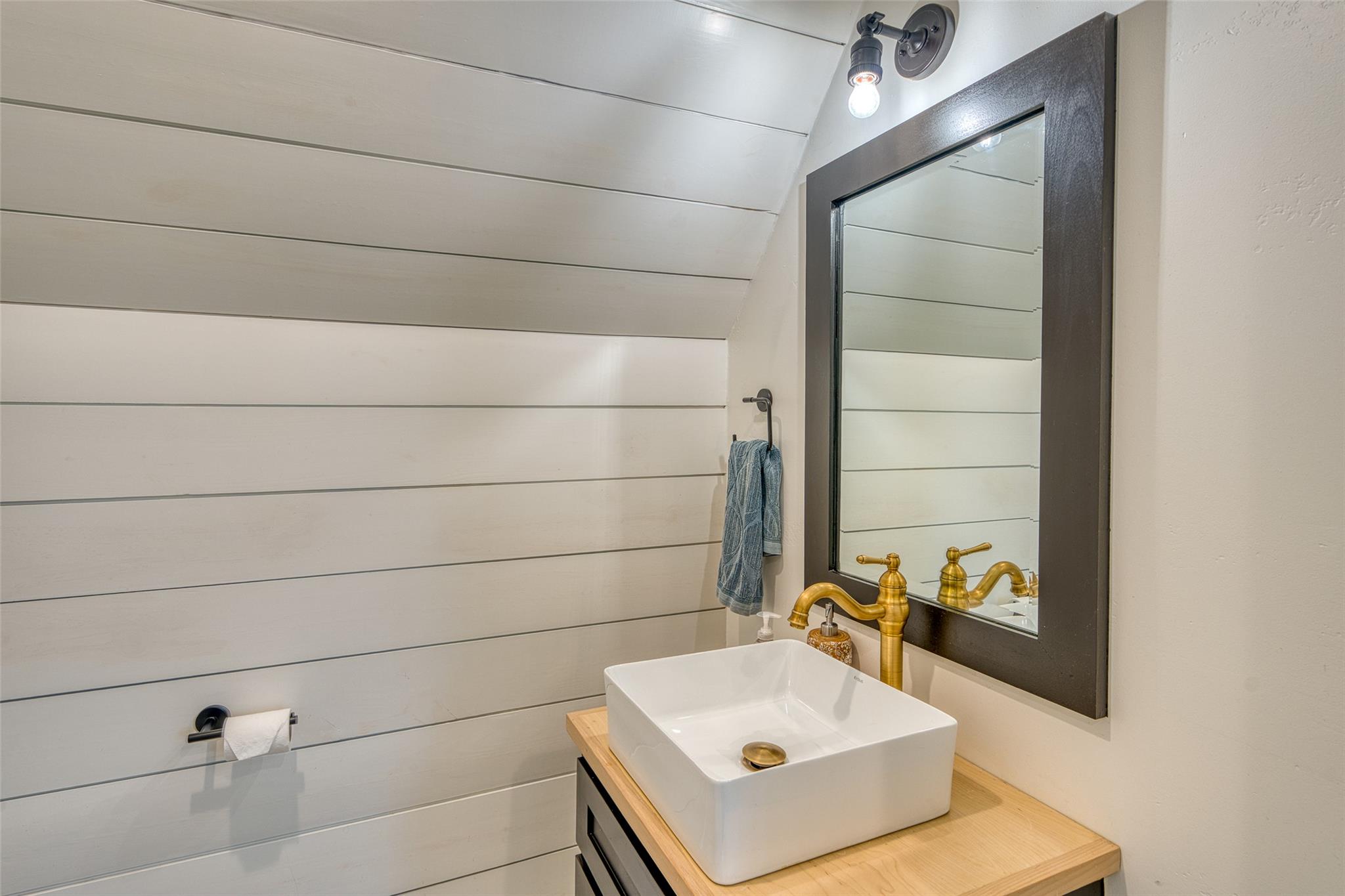 111 Florentine, Horseshoe Bay, TX 78657