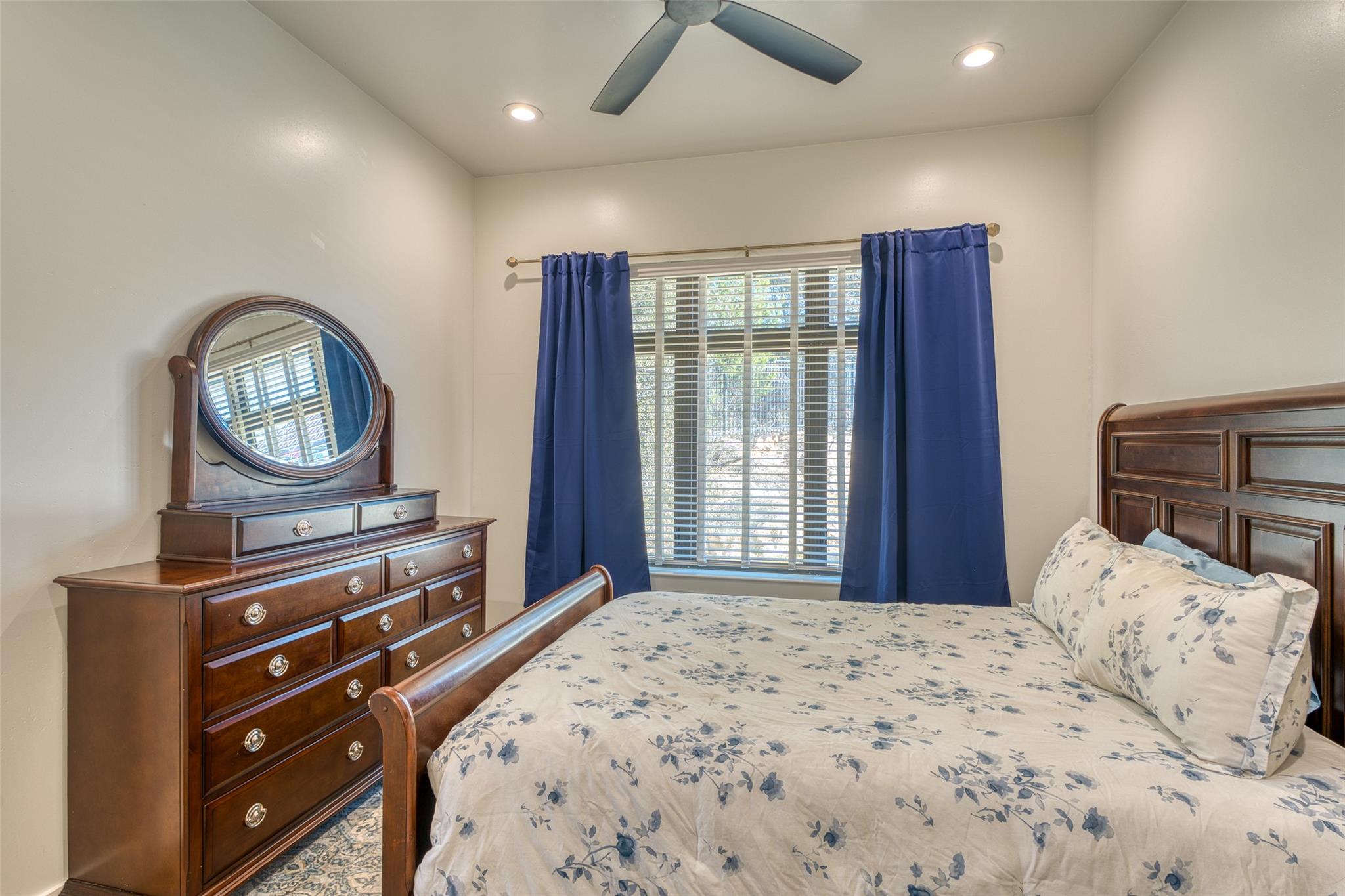 111 Florentine, Horseshoe Bay, TX 78657