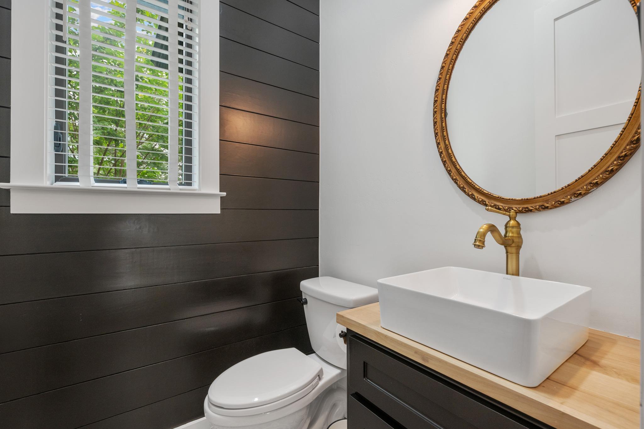 111 Florentine, Horseshoe Bay, TX 78657