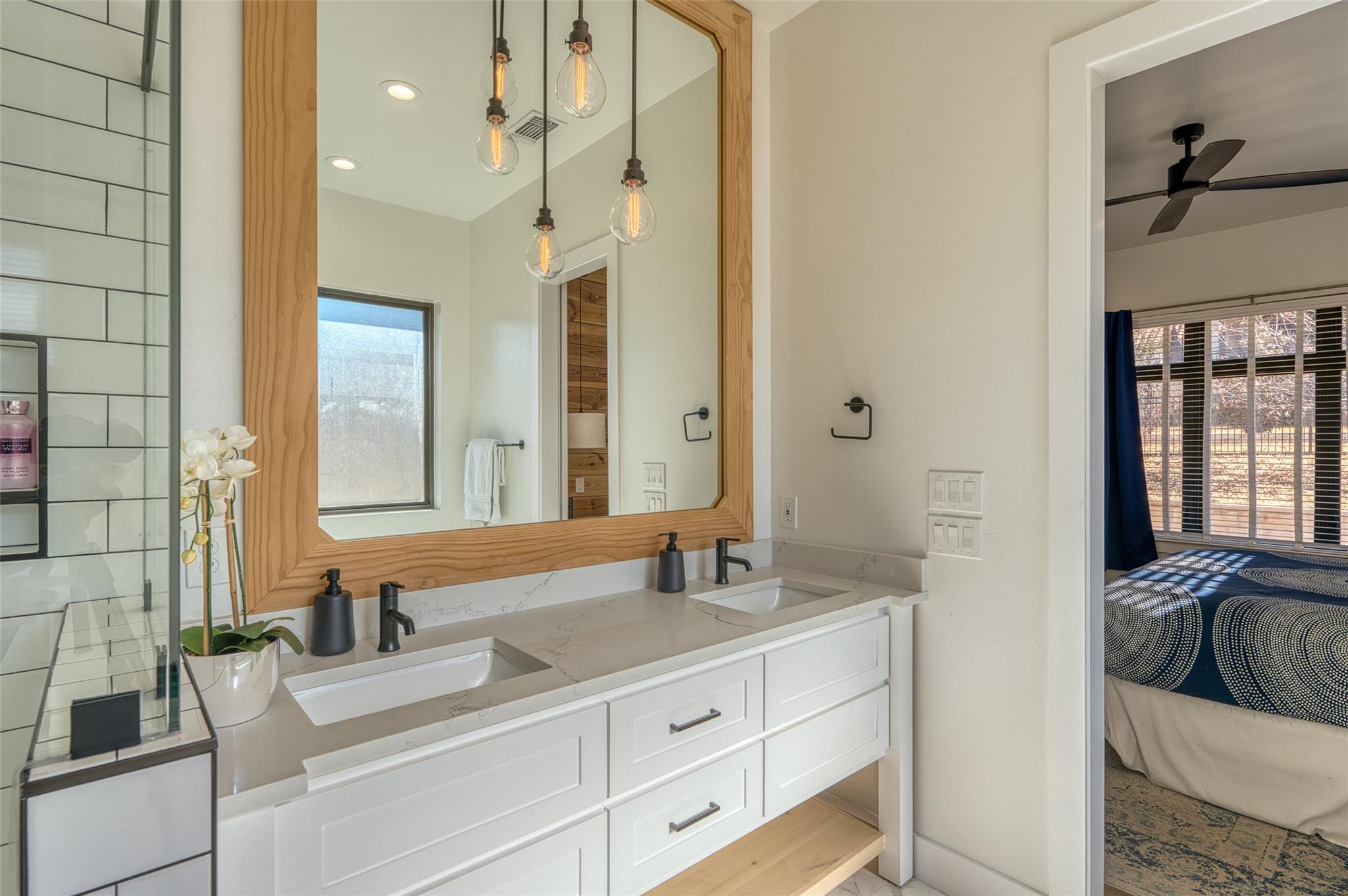 111 Florentine, Horseshoe Bay, TX 78657