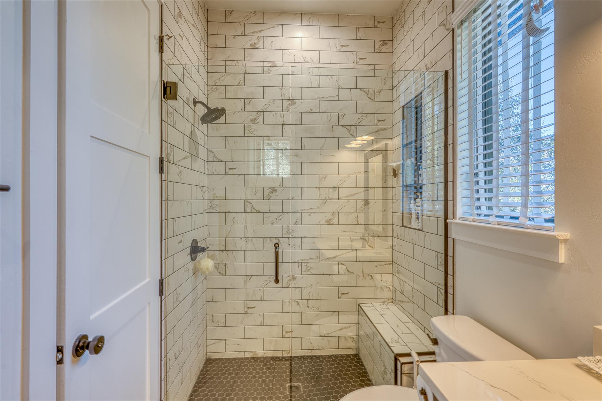 111 Florentine, Horseshoe Bay, TX 78657