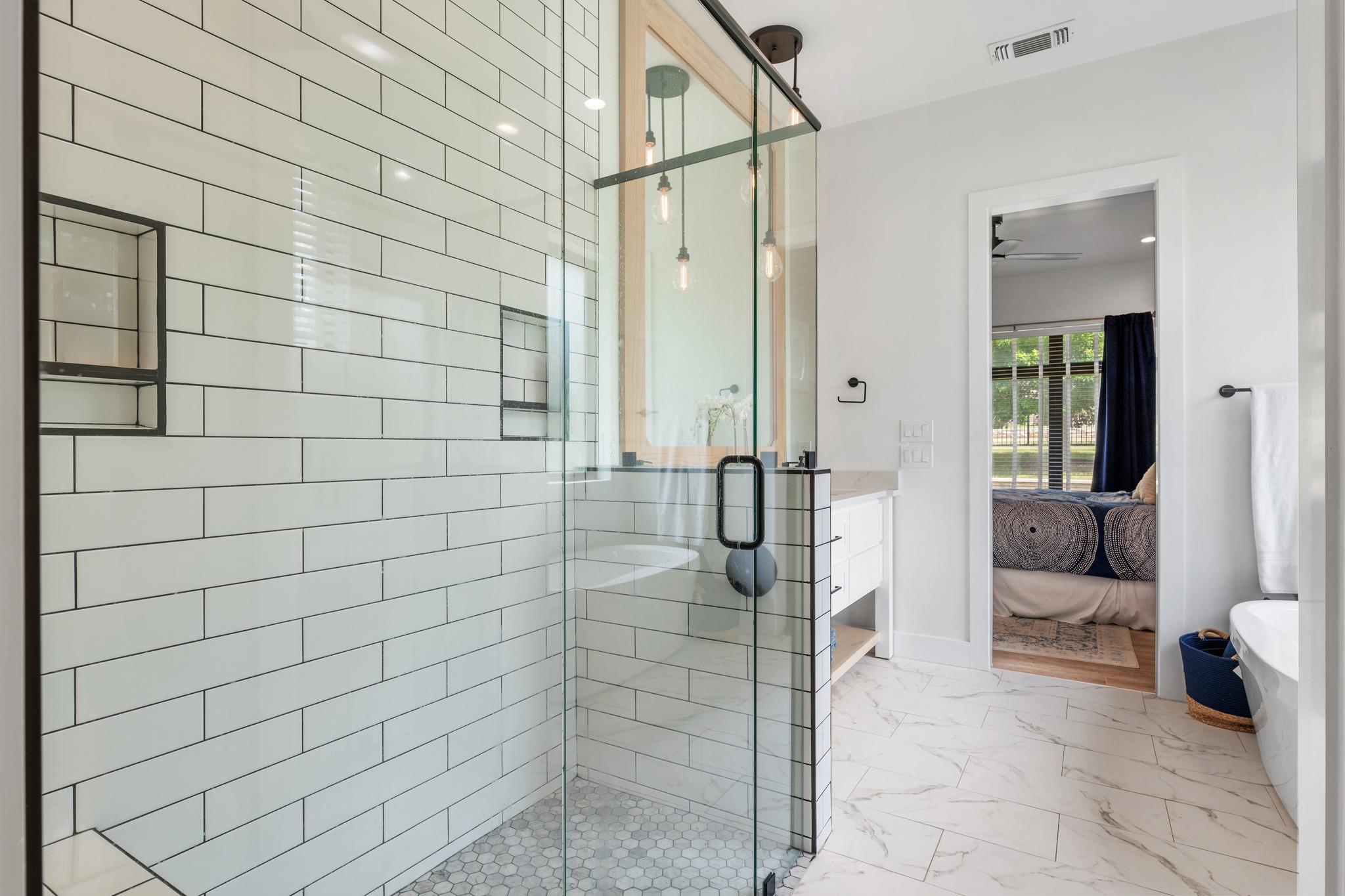 111 Florentine, Horseshoe Bay, TX 78657