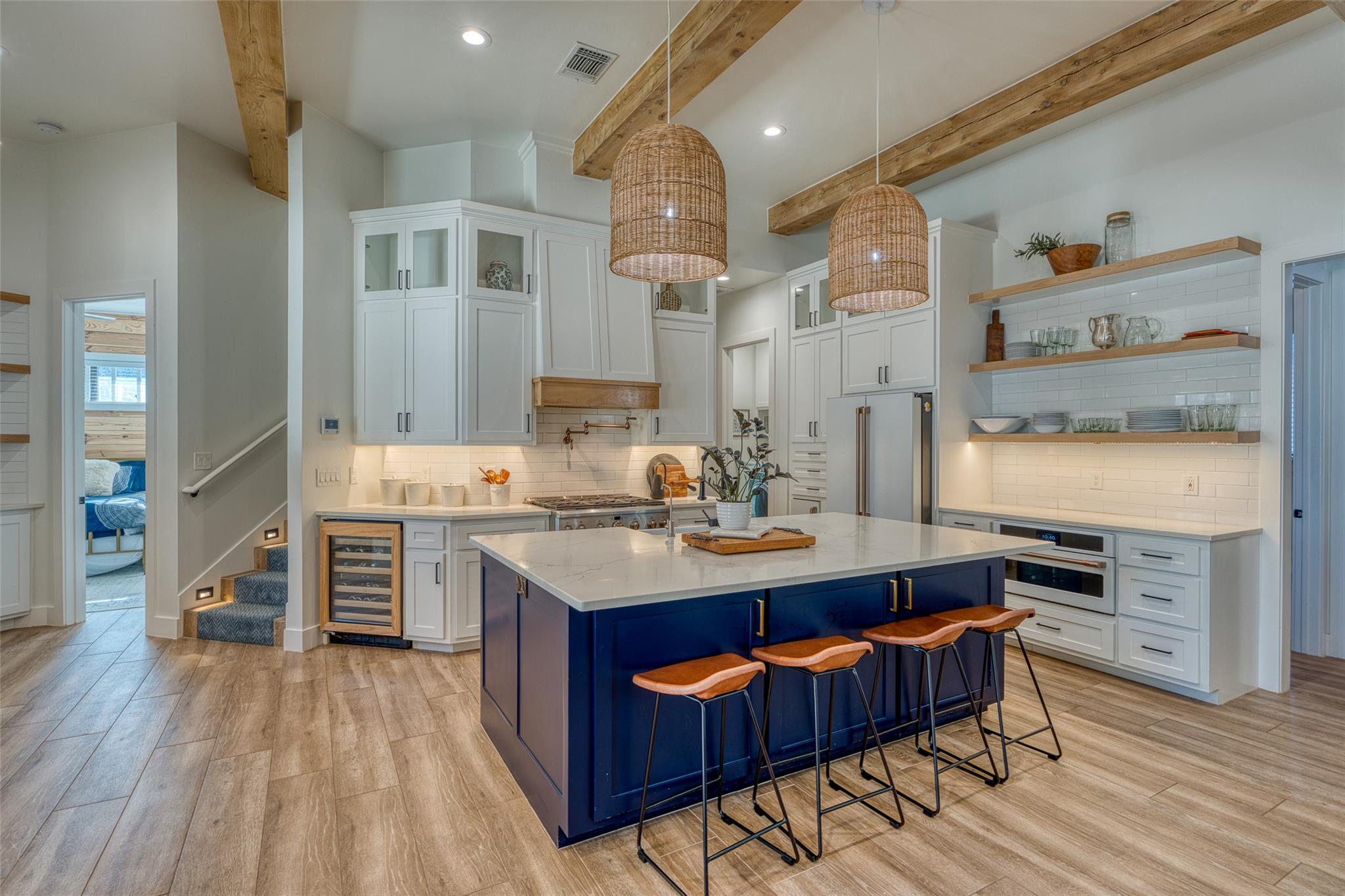 111 Florentine, Horseshoe Bay, TX 78657