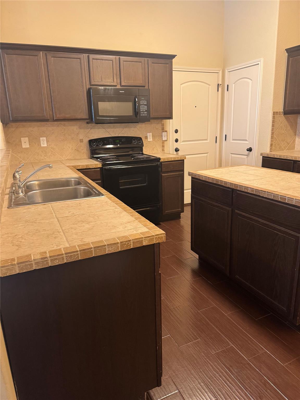 1112 Brendon Lee Ln, Georgetown, TX 78626