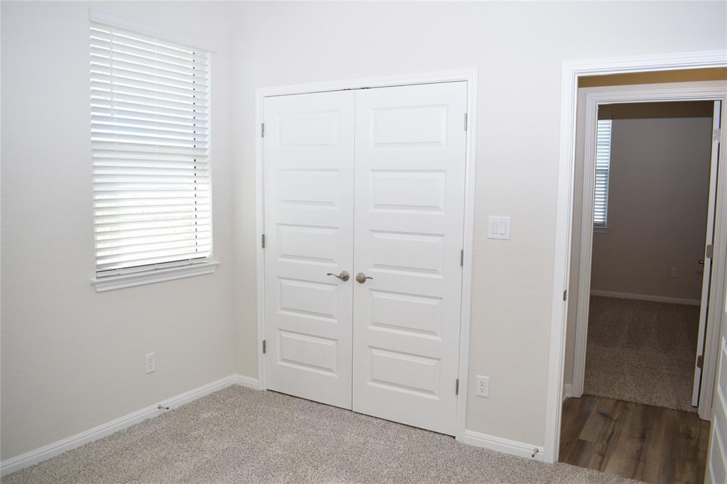 245 Old Town Rd, Kyle, TX 78640