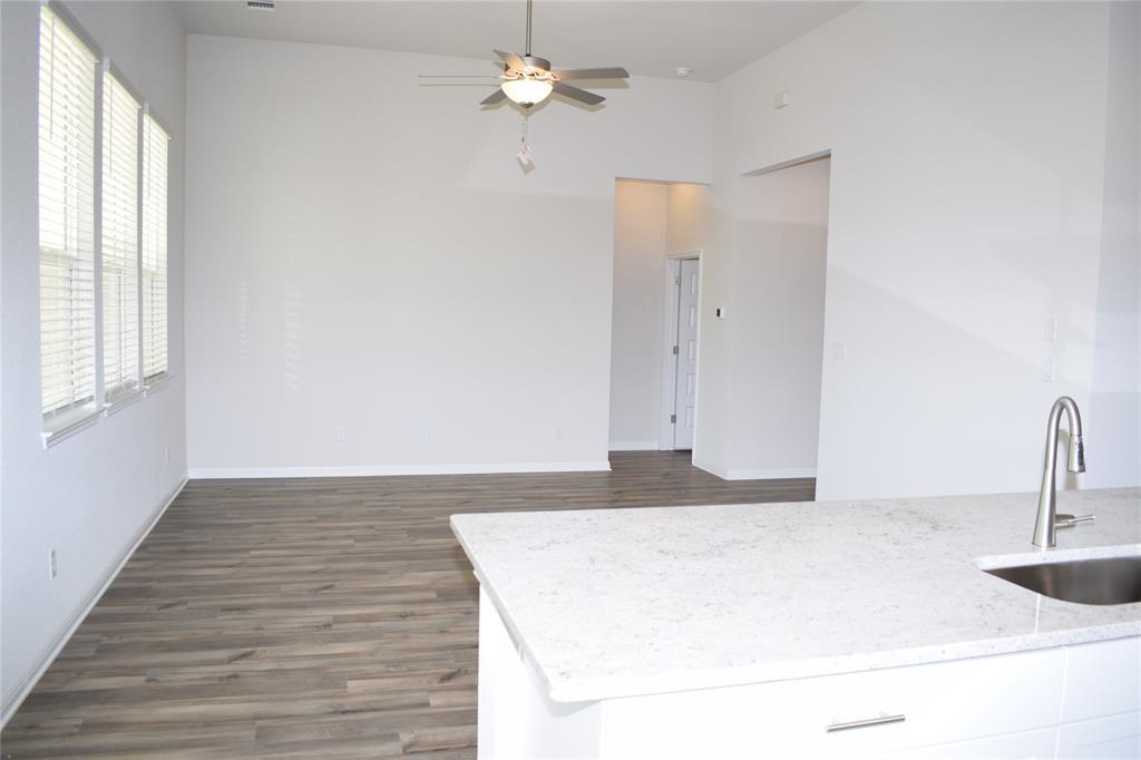 245 Old Town Rd, Kyle, TX 78640