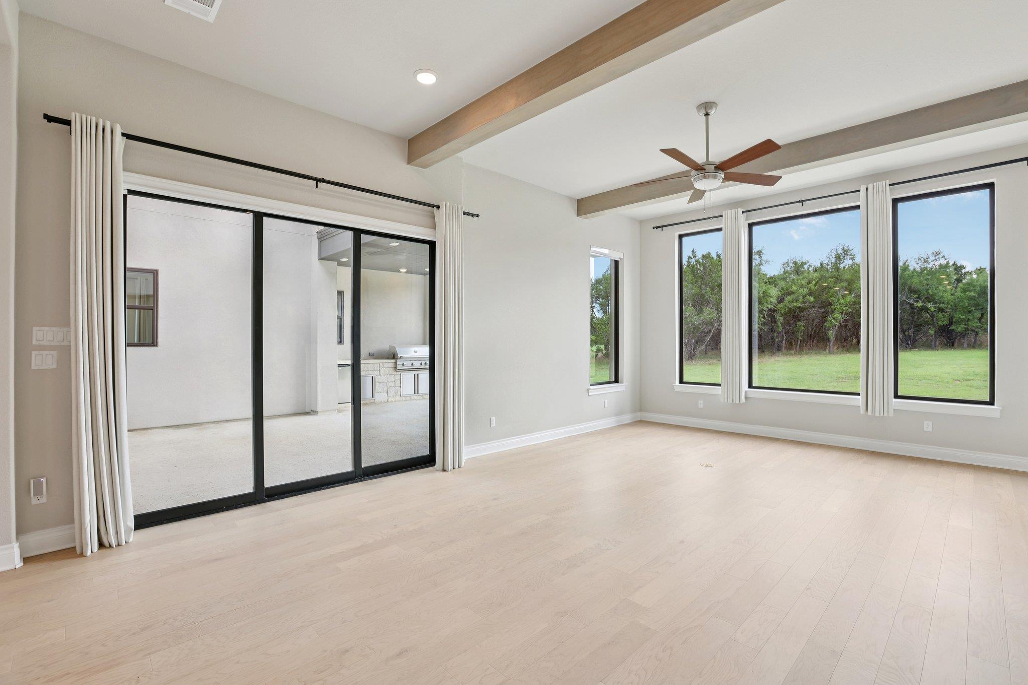 216 Spence Ln, Liberty Hill, TX 78642