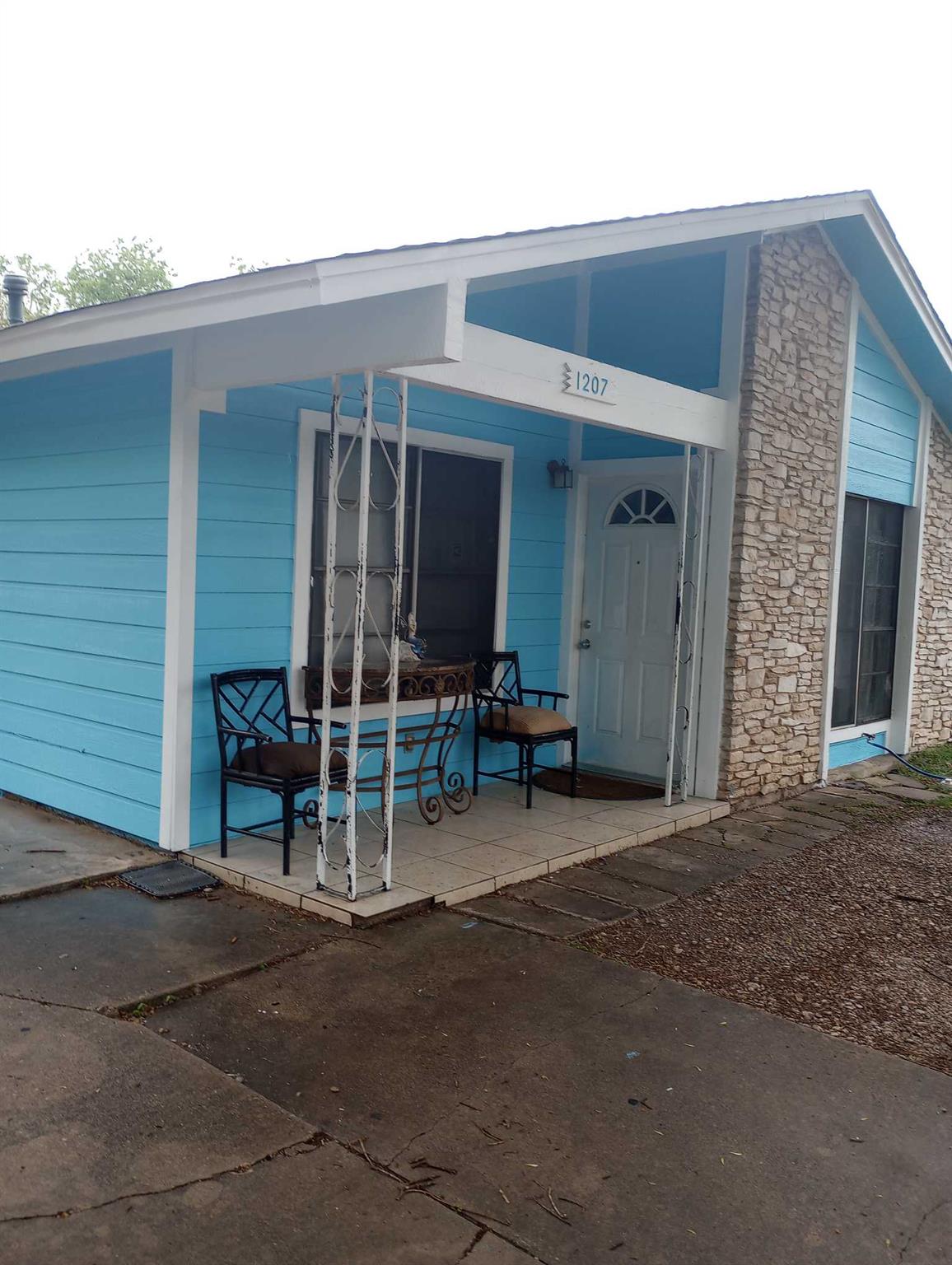 1207 Lily Ter, Austin, TX 78741