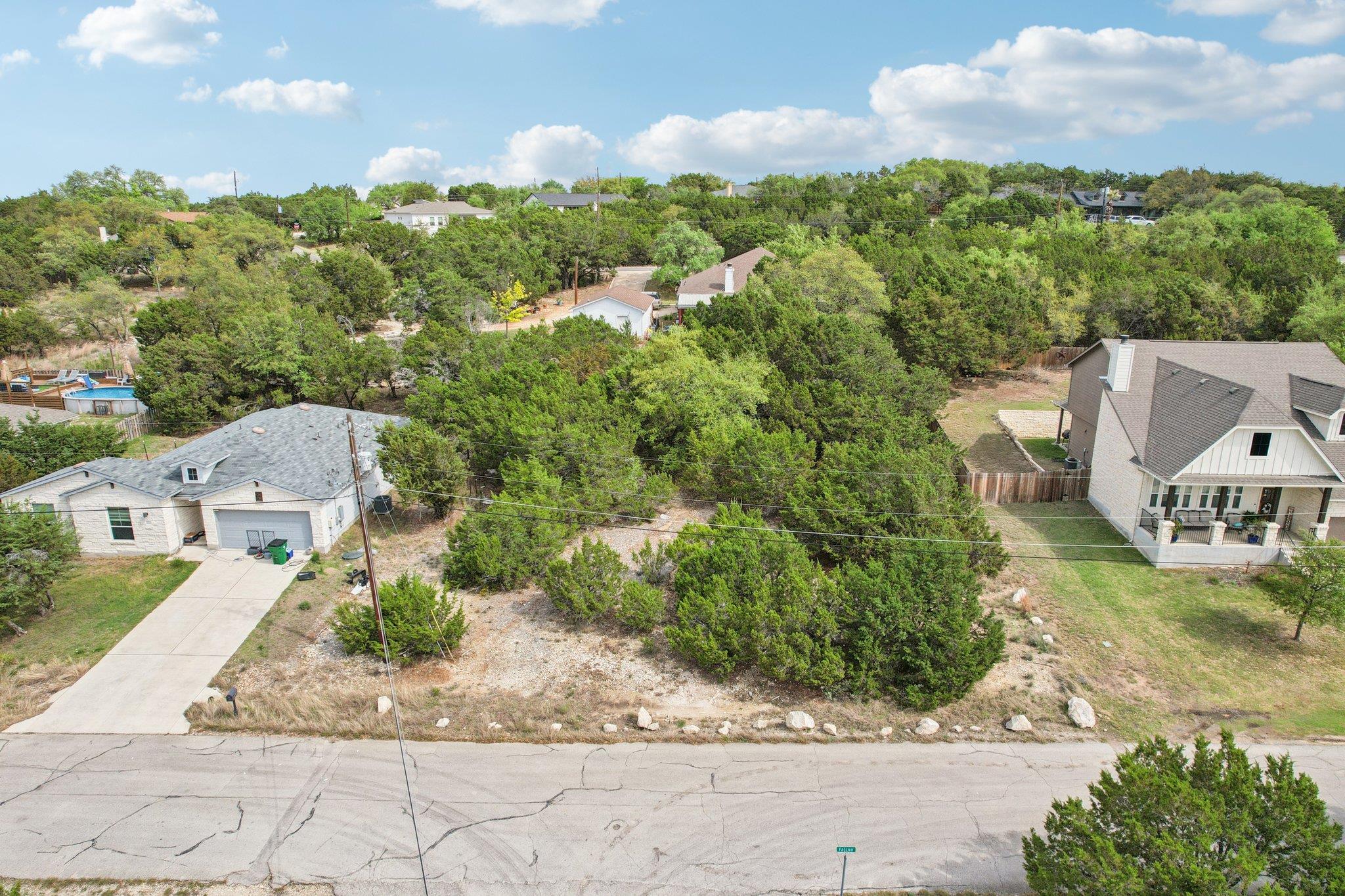 20628 Falcon Ln, Lago Vista, TX 78645