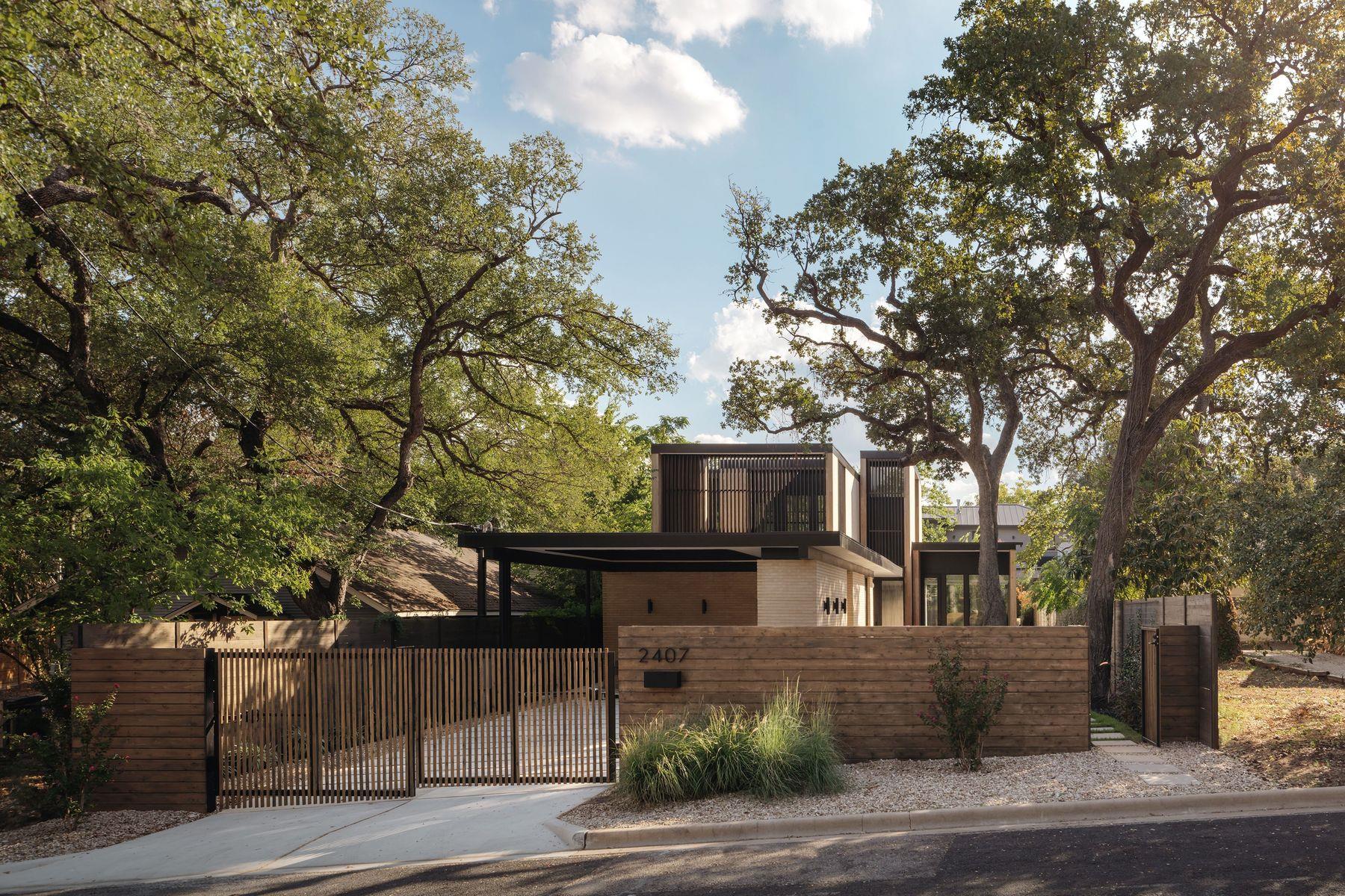 2407 W 10th St, Austin, TX 78703