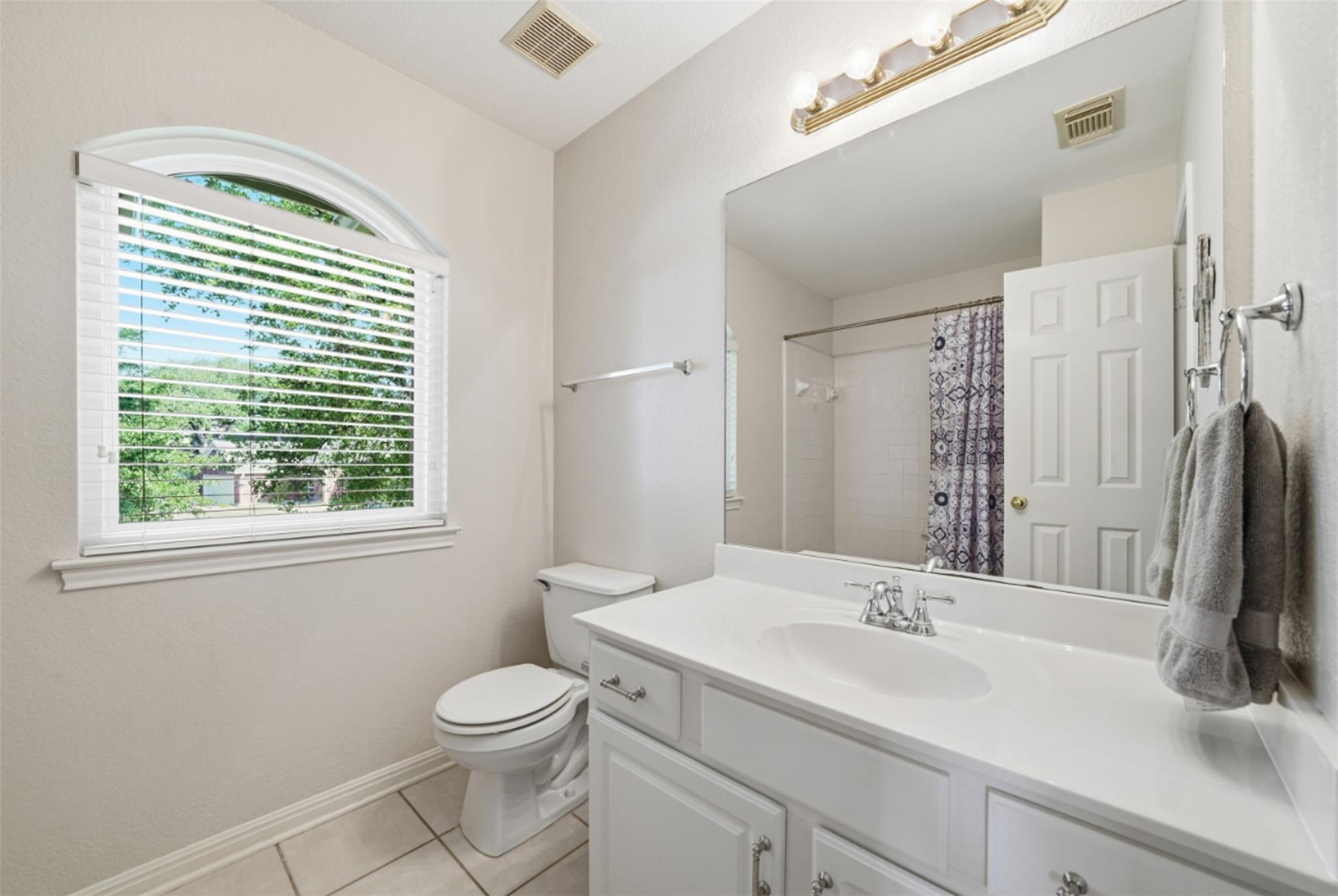 8200 Sunburst Pkwy, Round Rock, TX 78681