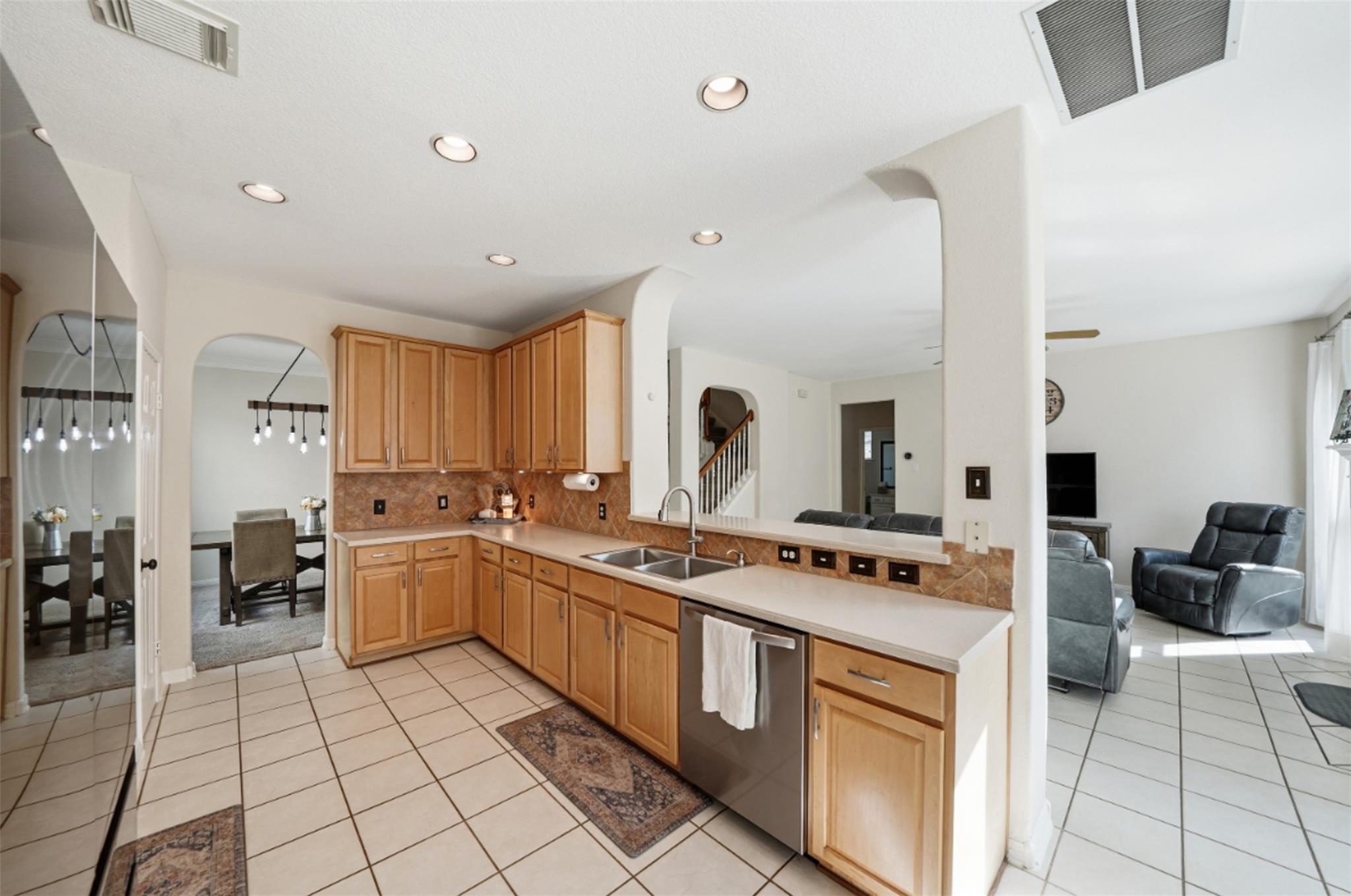 8200 Sunburst Pkwy, Round Rock, TX 78681