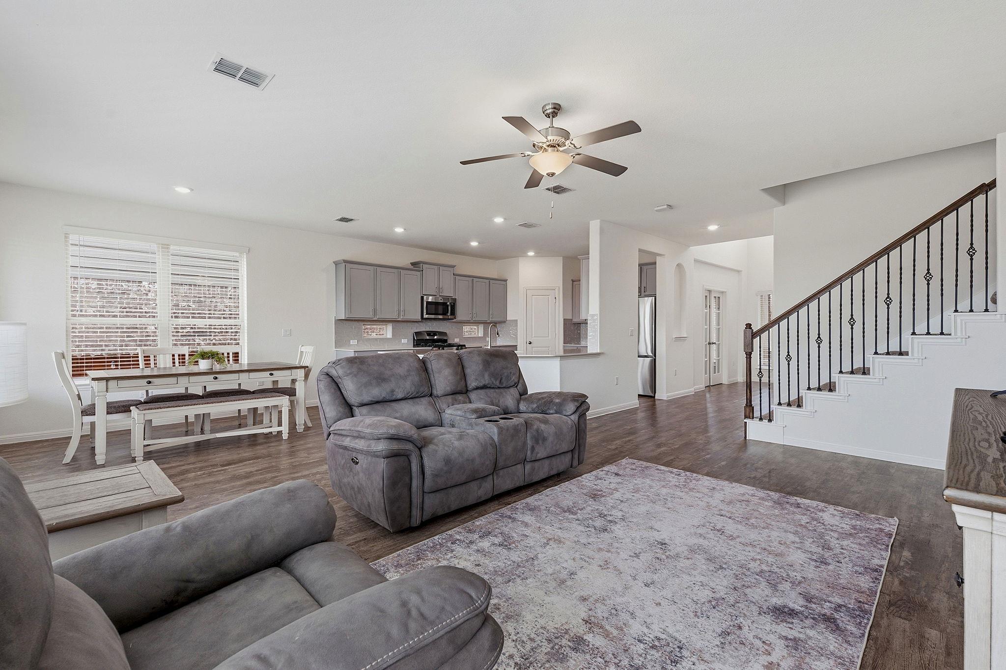 609 Allende Bnd # 130, Austin, TX 78748