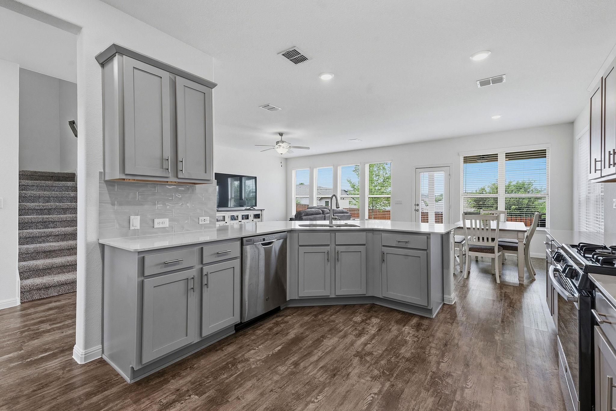 609 Allende Bnd # 130, Austin, TX 78748