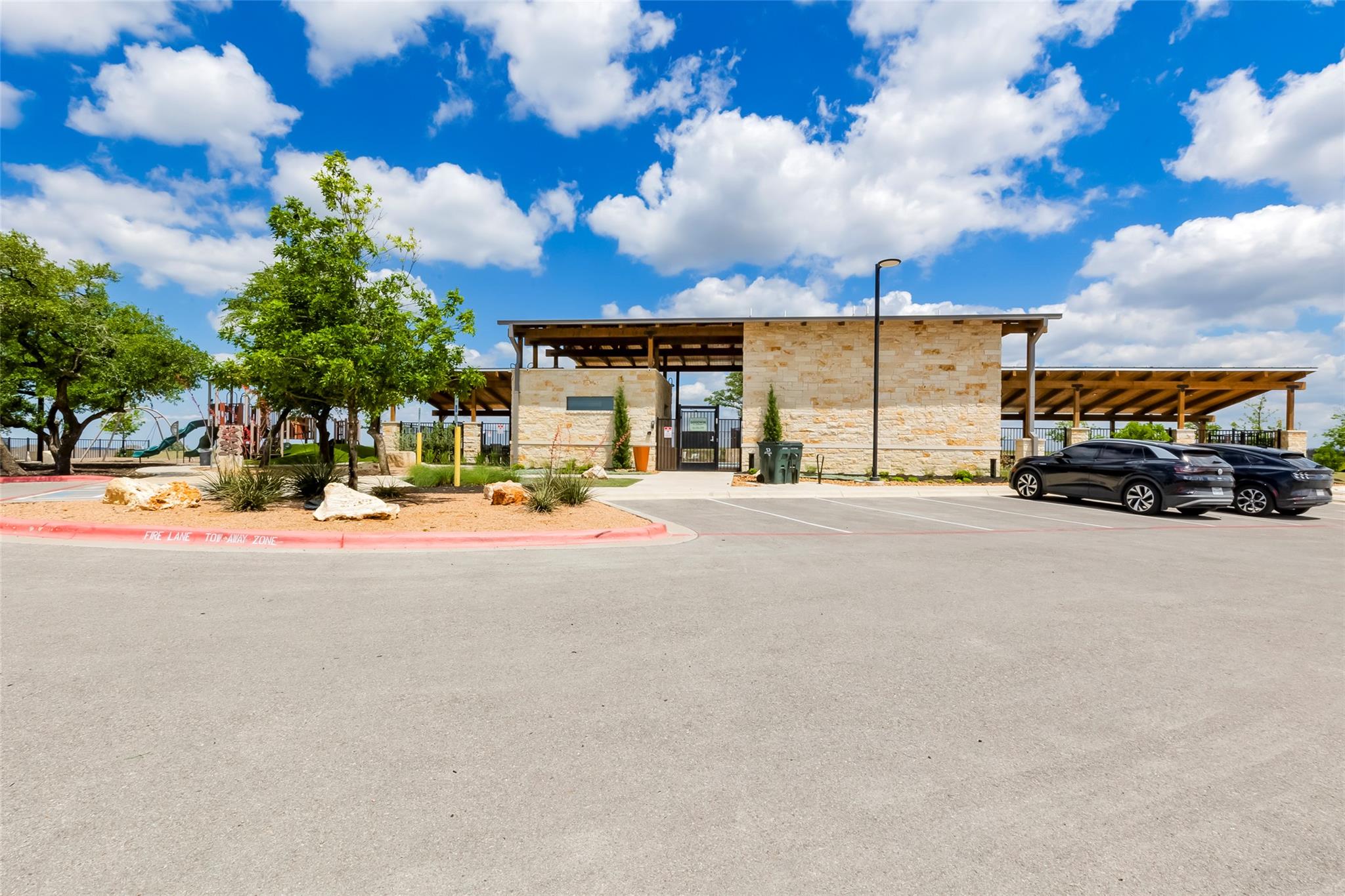218 Glass Mountains Way, Dripping Springs, TX 78620
