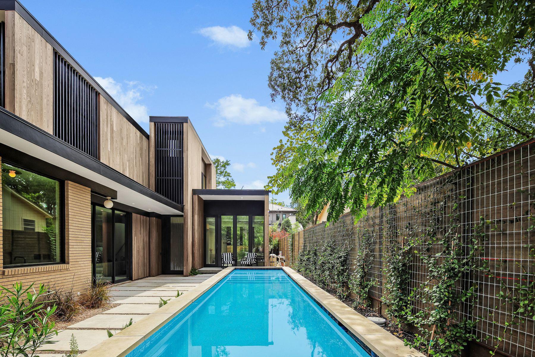 2407 W 10th St, Austin, TX 78703