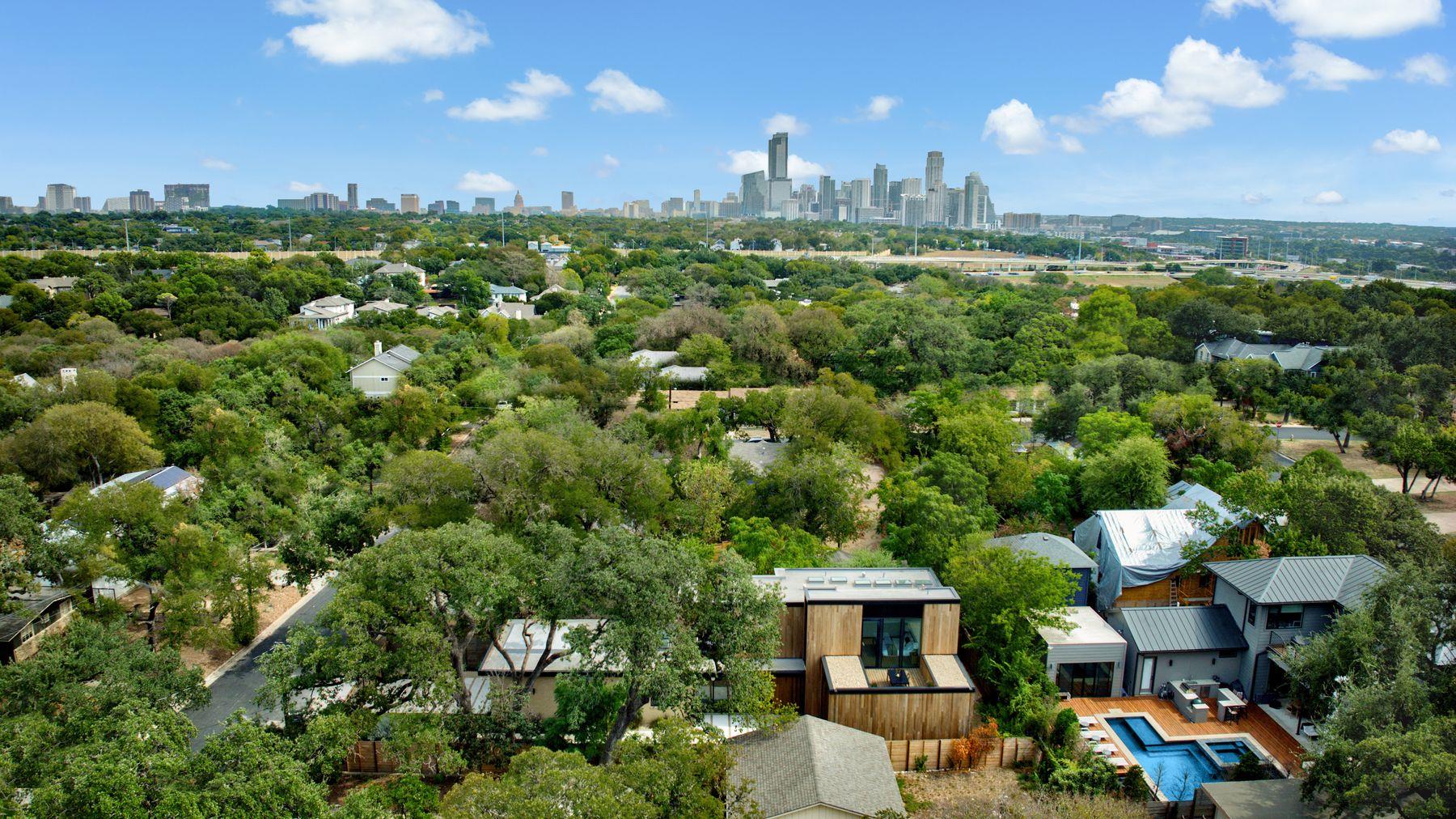 2407 W 10th St, Austin, TX 78703