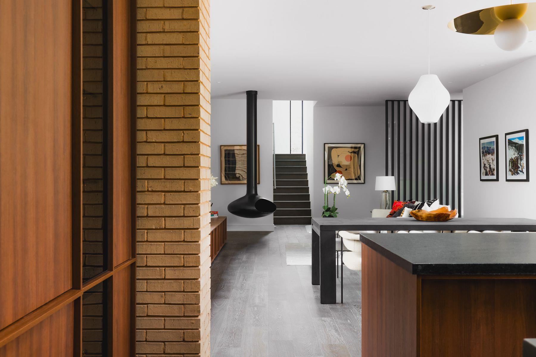 2407 W 10th St, Austin, TX 78703