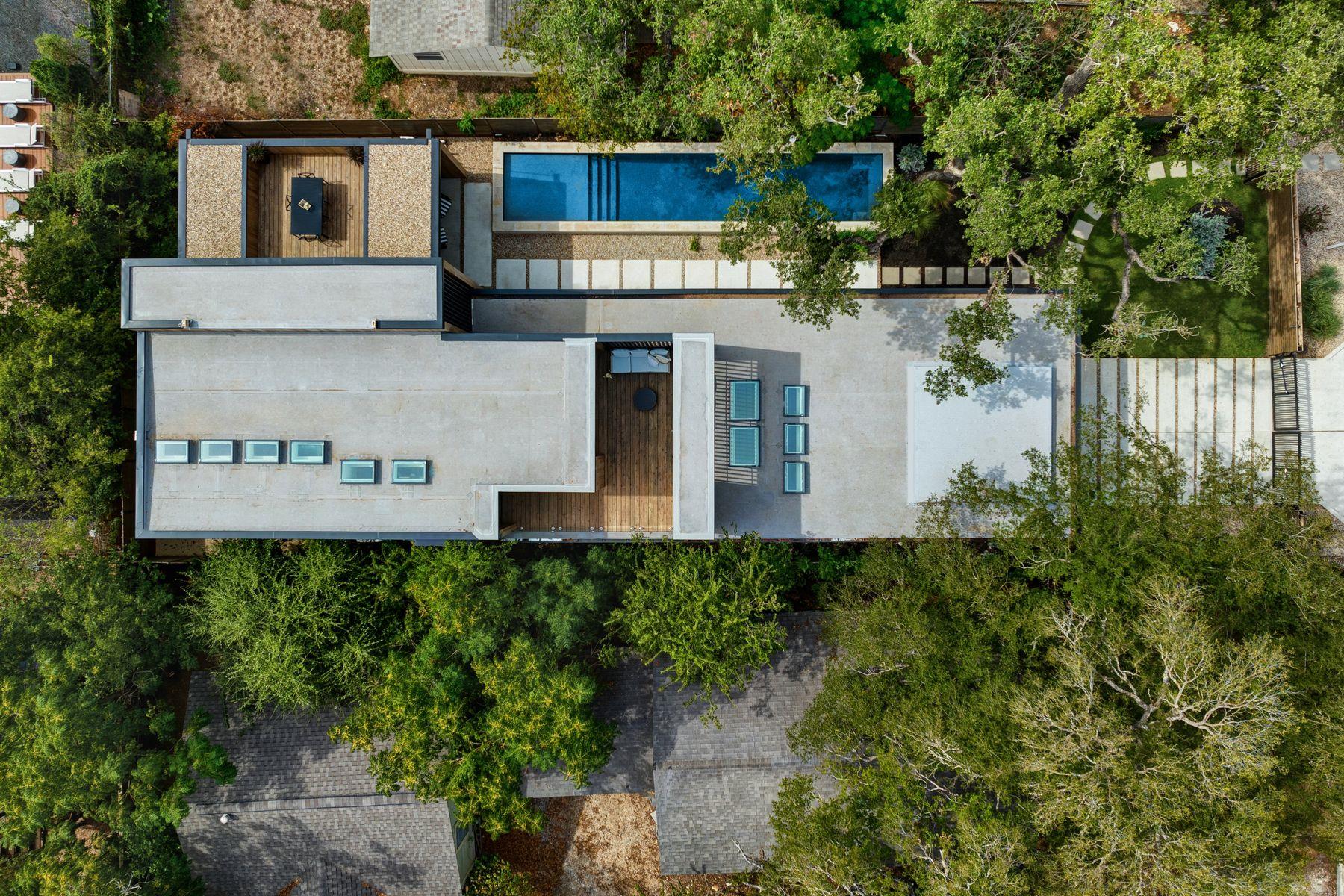 2407 W 10th St, Austin, TX 78703