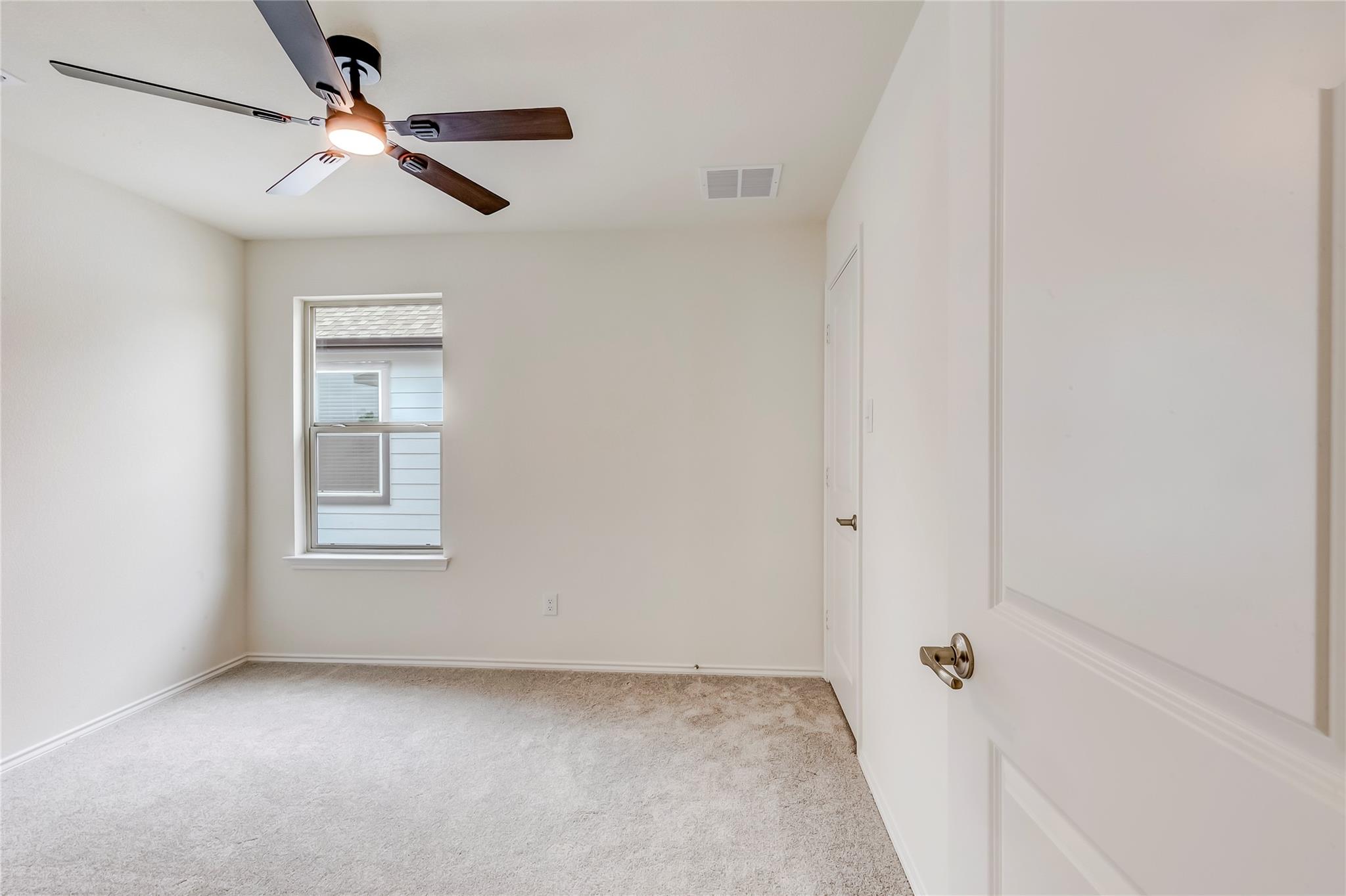 1717 River Plateau Dr, Leander, TX 78641