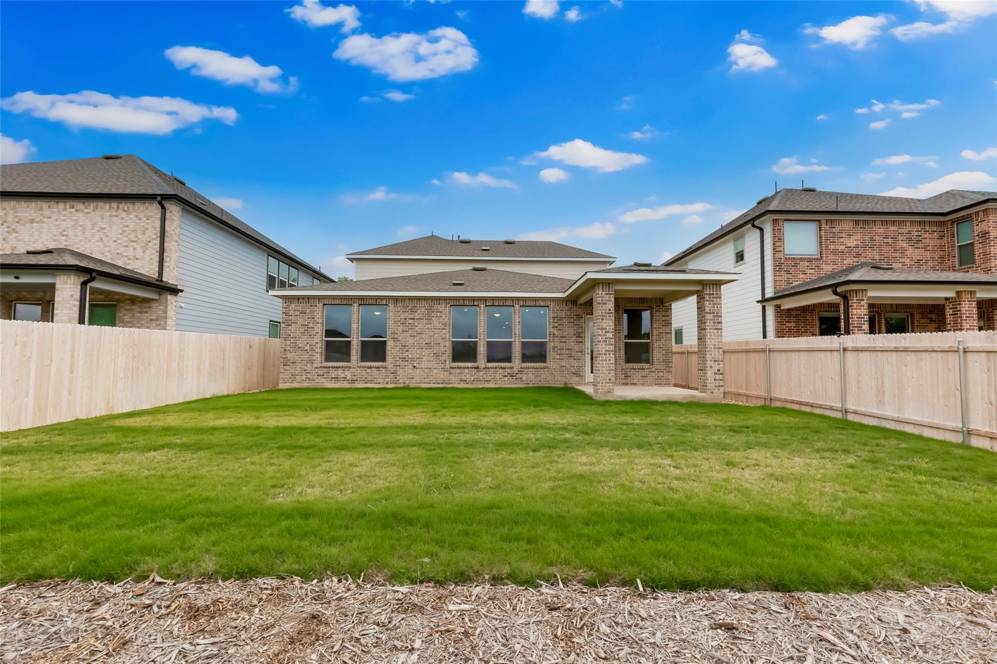 1717 River Plateau Dr, Leander, TX 78641