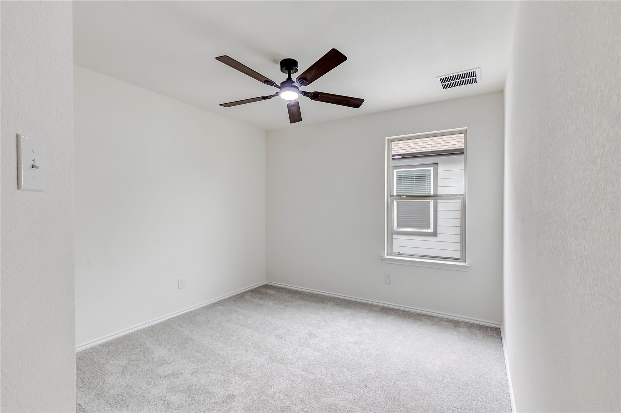 1717 River Plateau Dr, Leander, TX 78641