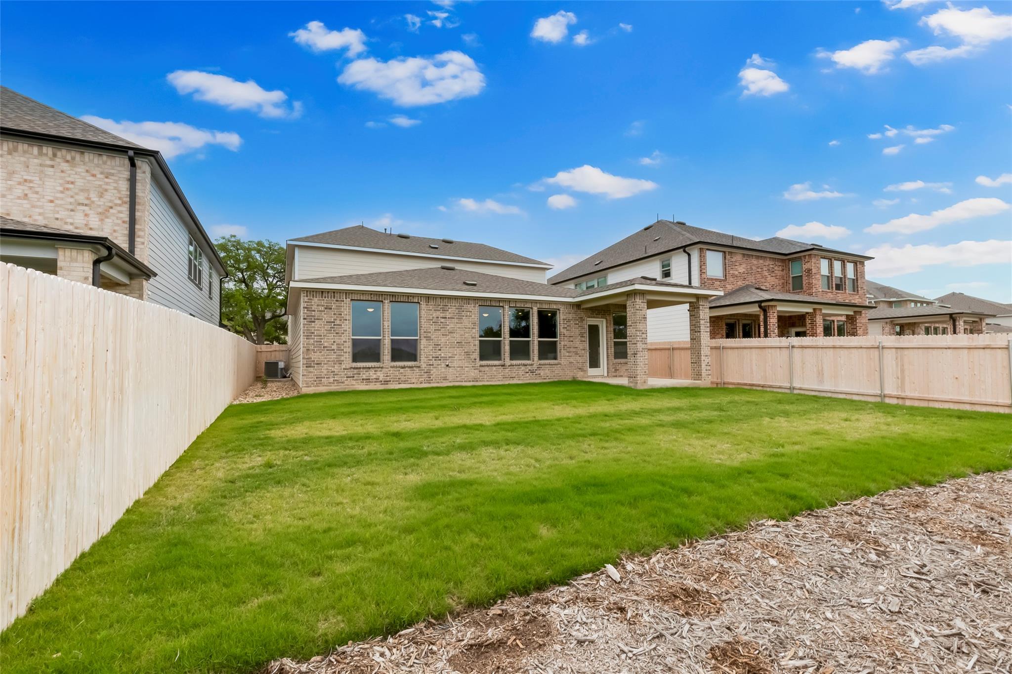 1717 River Plateau Dr, Leander, TX 78641