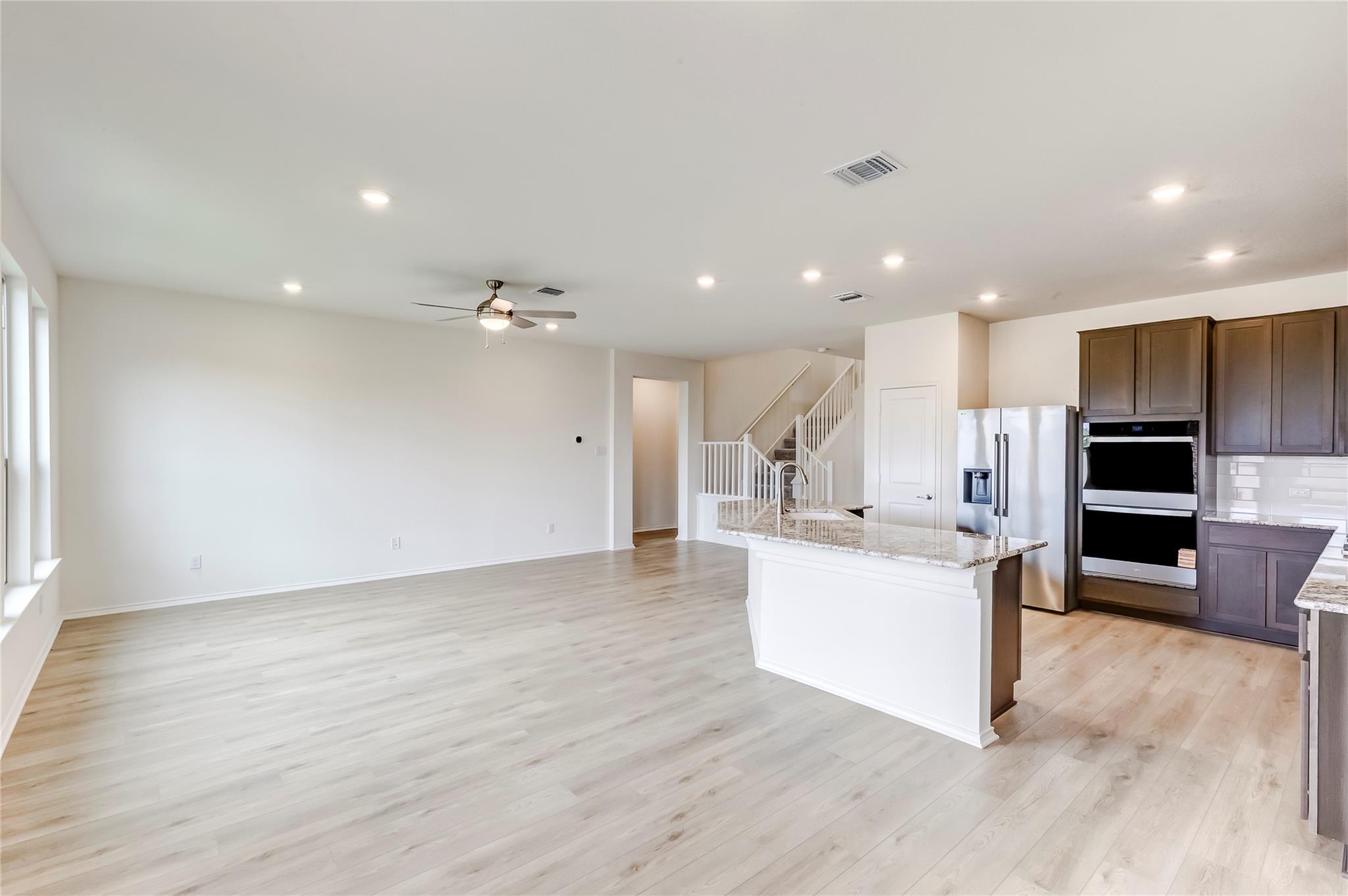 1717 River Plateau Dr, Leander, TX 78641