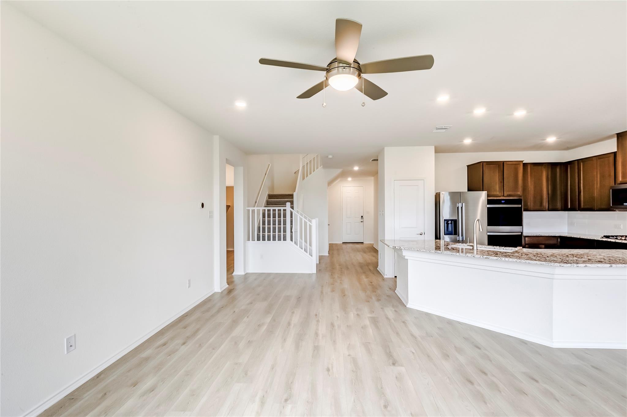 1717 River Plateau Dr, Leander, TX 78641