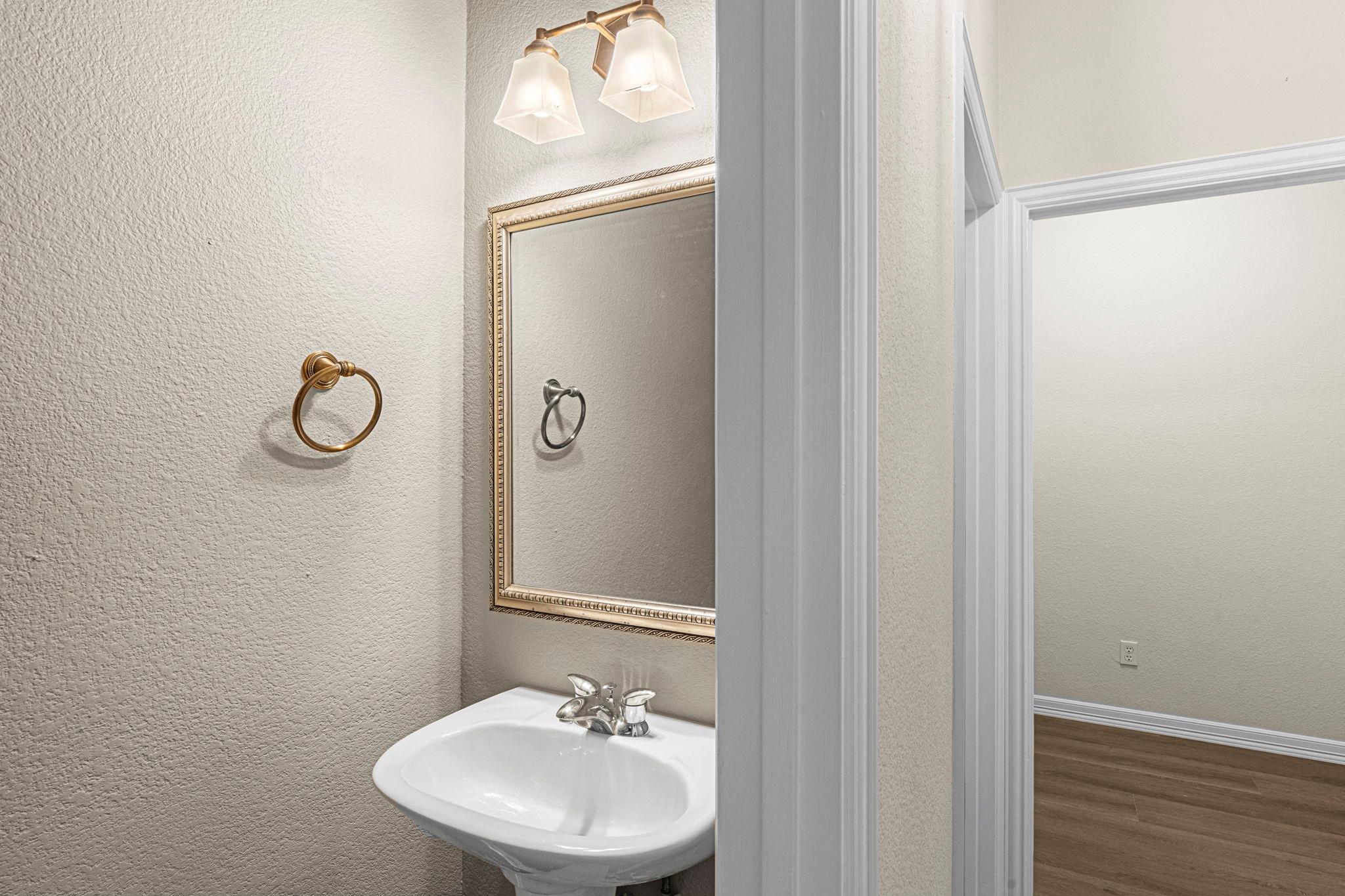 157 Amber Ash Dr, Kyle, TX 78640