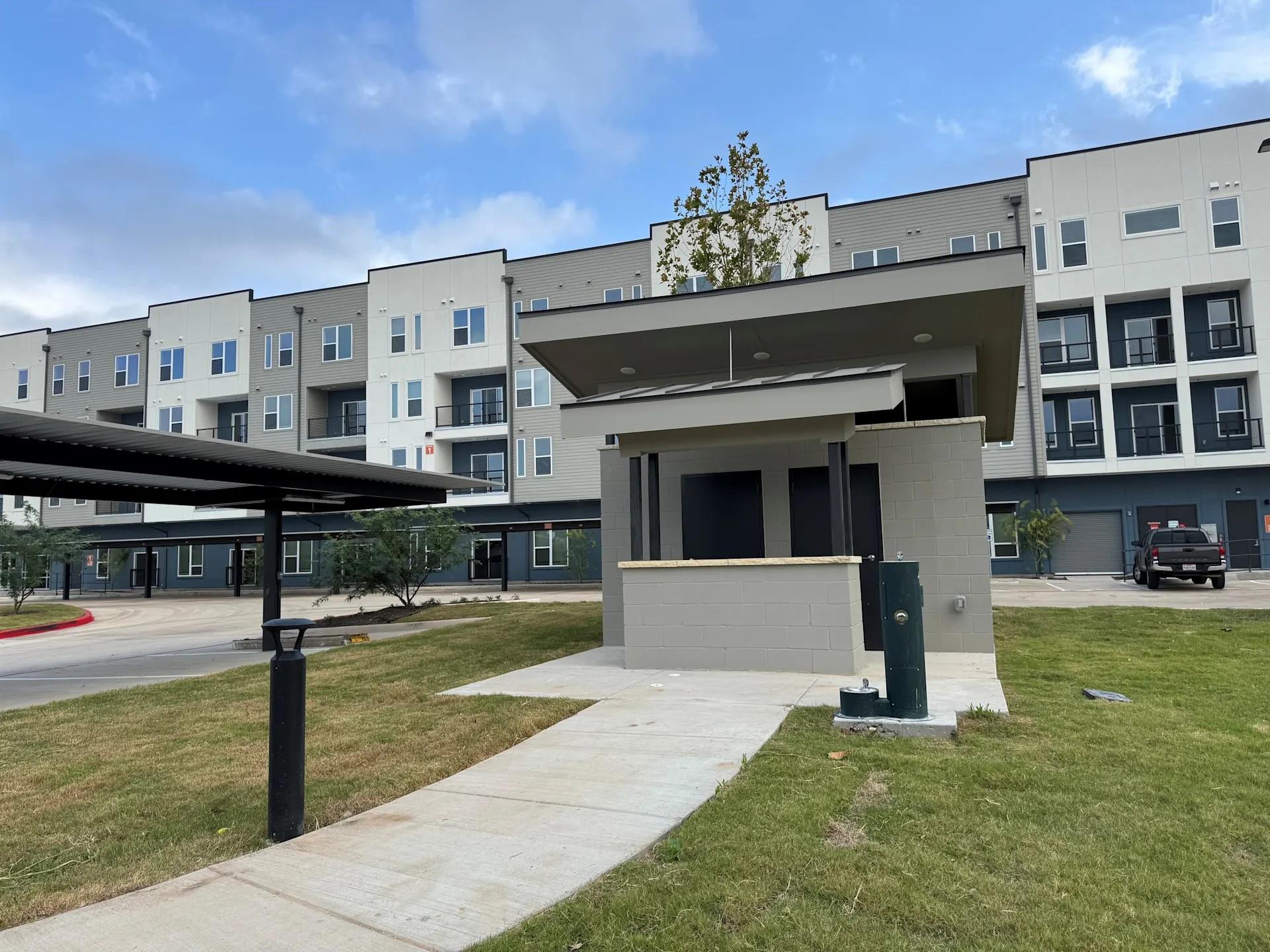 320 Goll St # 3221, Kyle, TX 78640