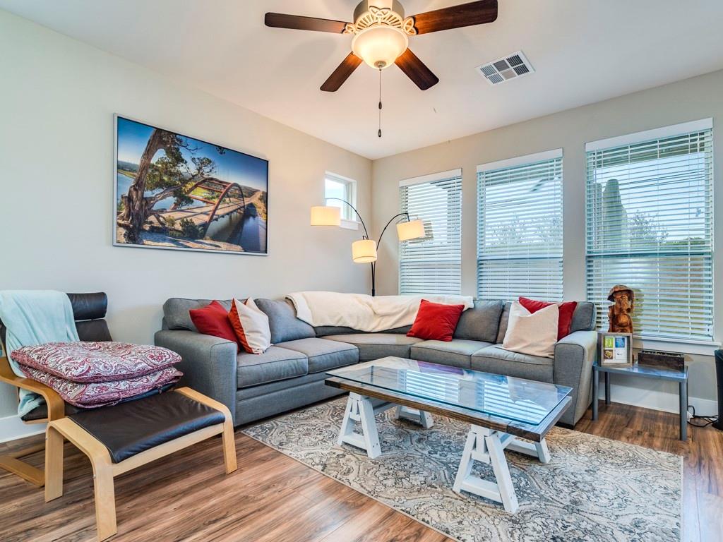 9500 Hunter Ln, Austin, TX 78748