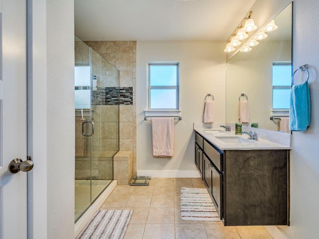 9500 Hunter Ln, Austin, TX 78748