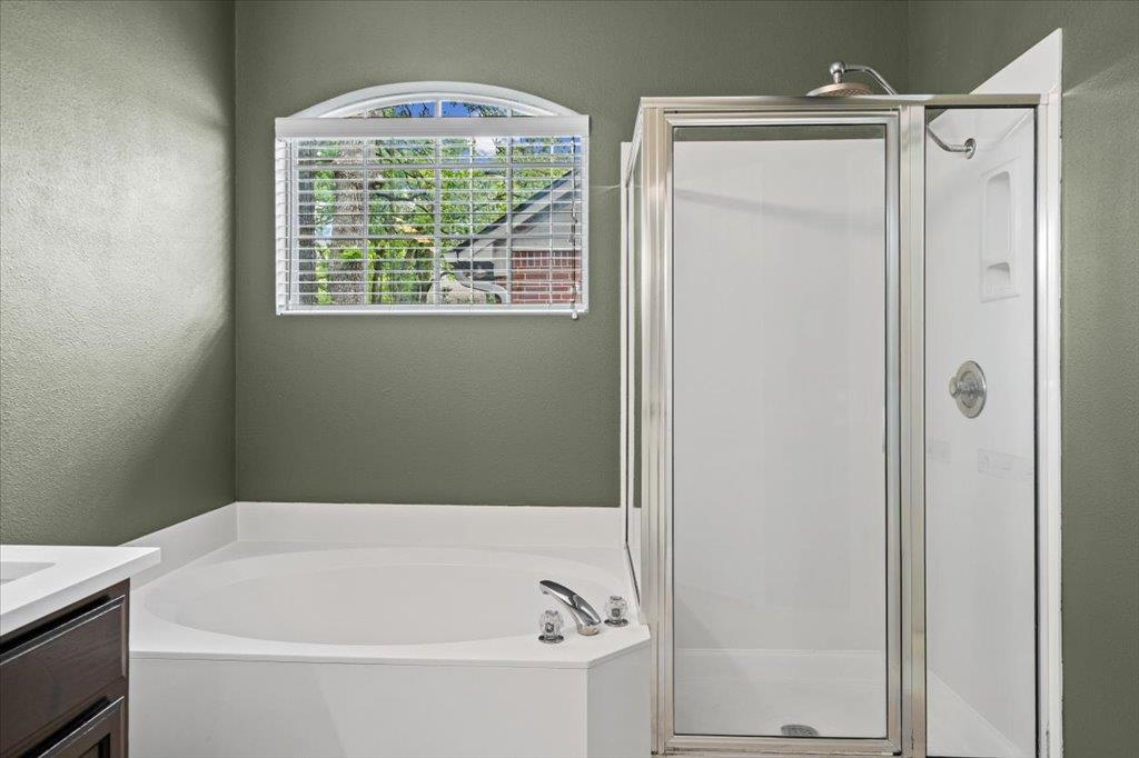 4004 Castle Crk, Round Rock, TX 78681