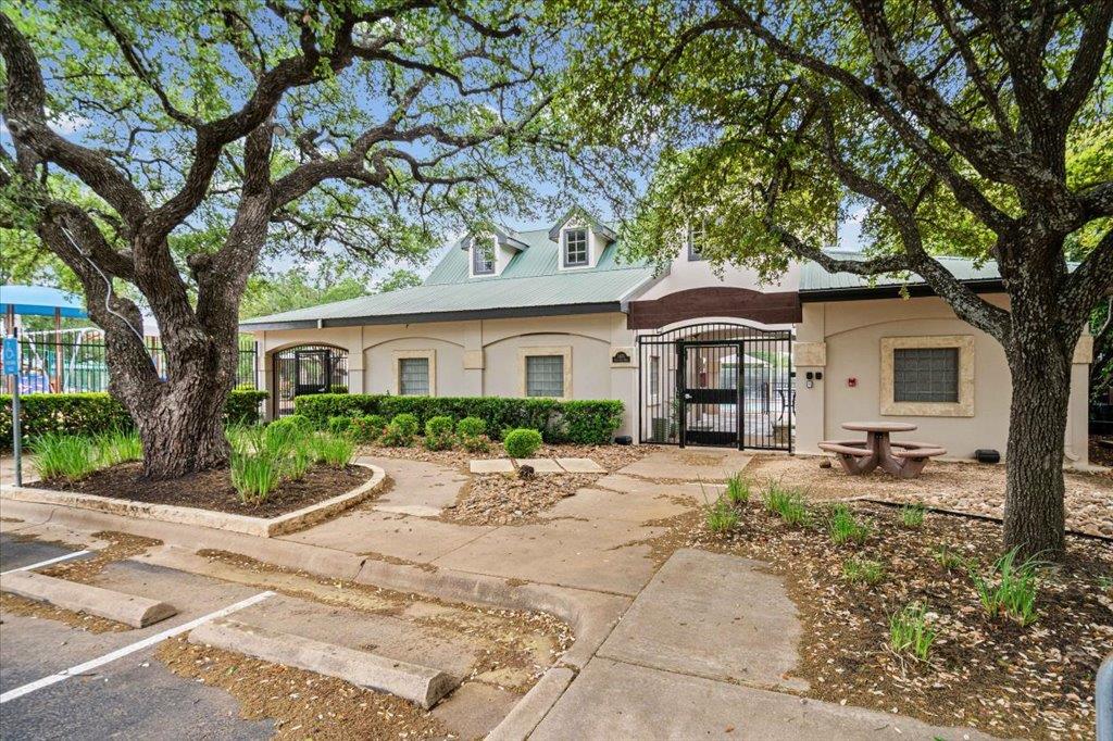 4004 Castle Crk, Round Rock, TX 78681