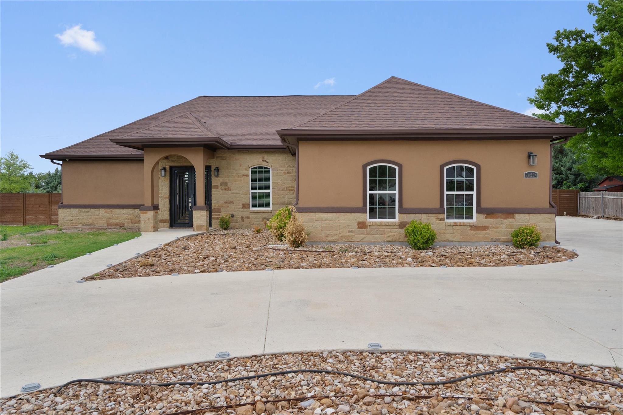 50204 Ironhorse Trl, Georgetown, TX 78626