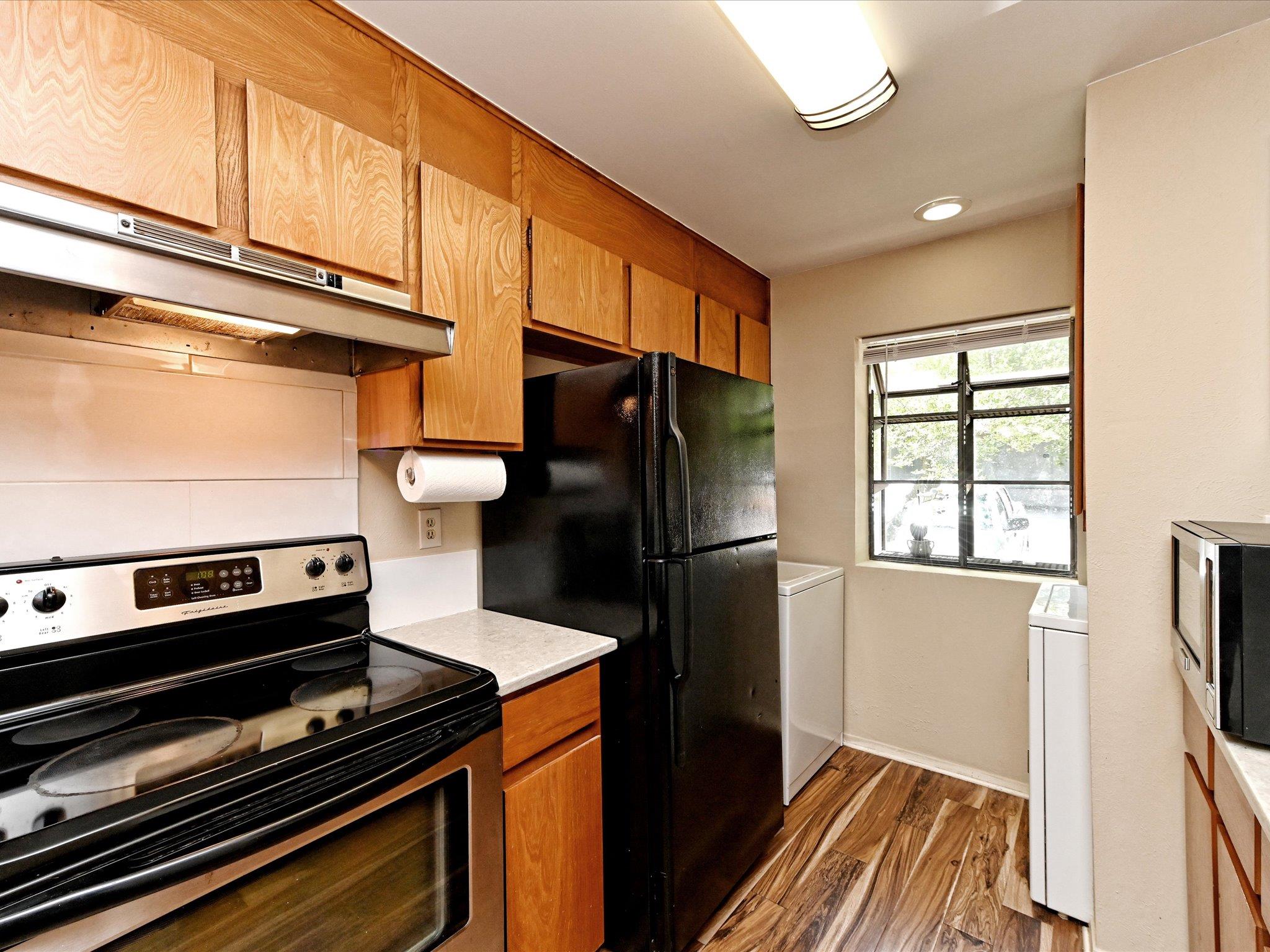 7122 Wood Hollow Dr # 51, Austin, TX 78731