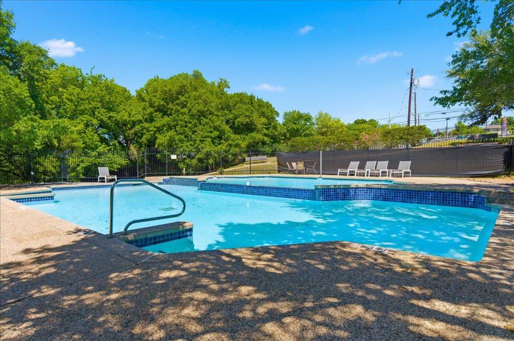 1015 E Yager Ln # 18, Austin, TX 78753