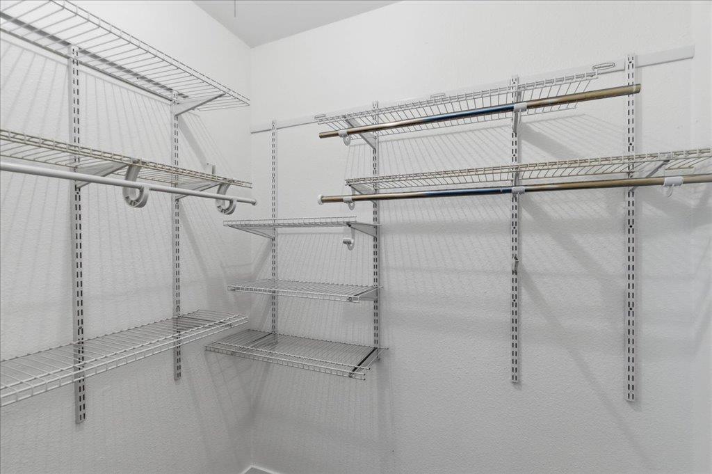 1015 E Yager Ln # 18, Austin, TX 78753