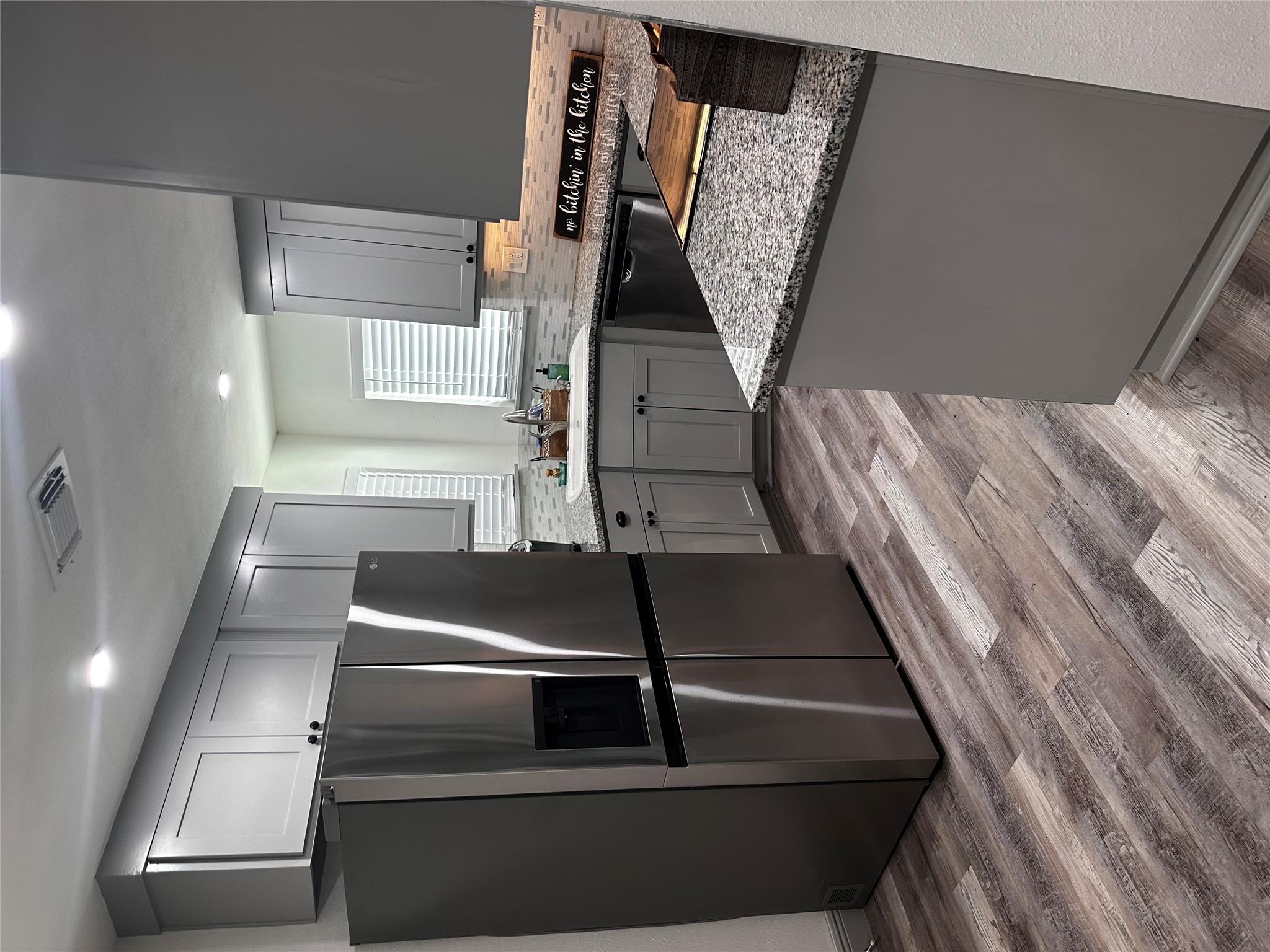 104 E Main St, Johnson City, TX 78636