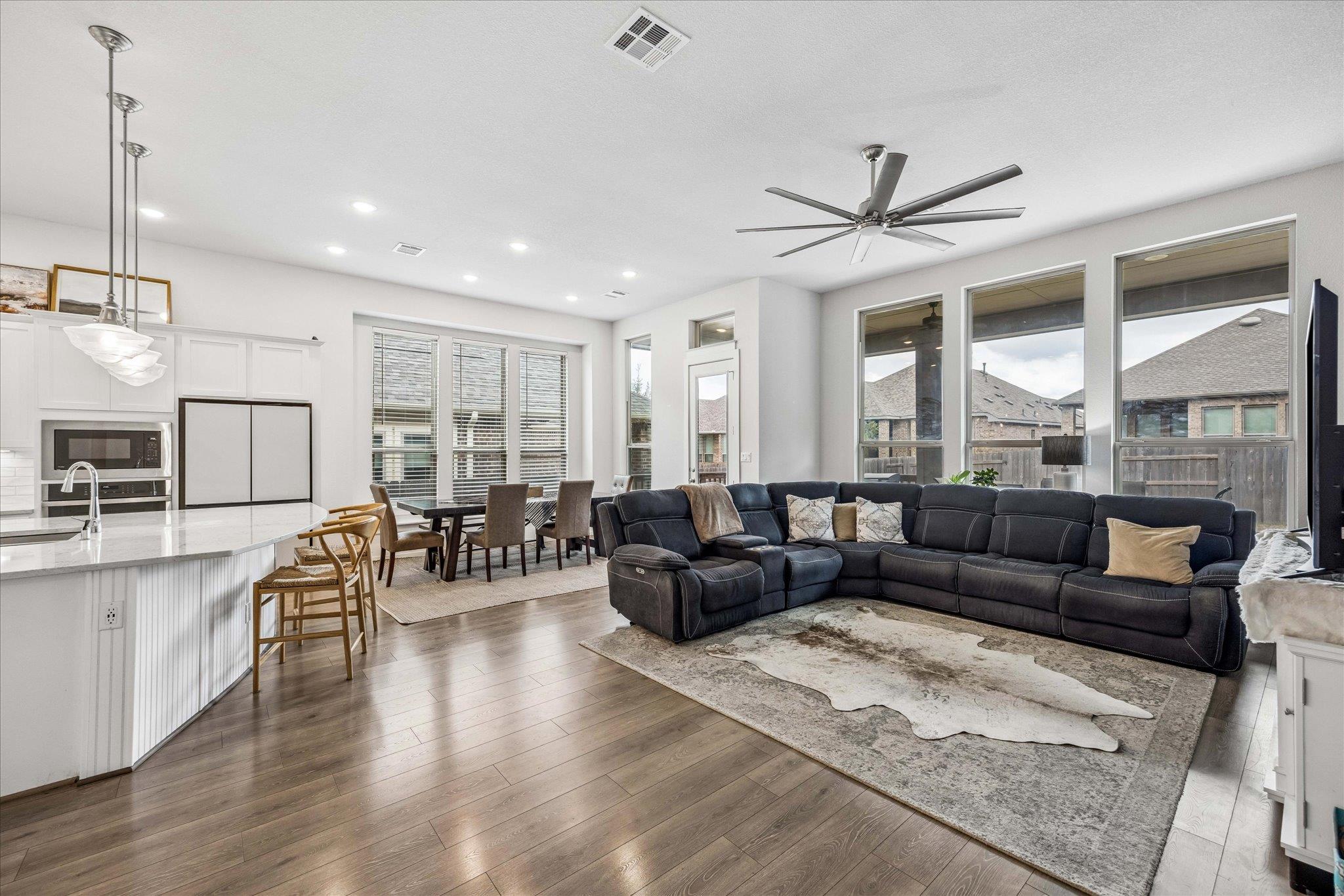 320 Teakmill Trl, San Marcos, TX 78666