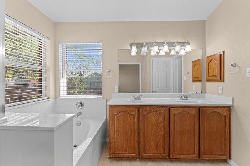 713 Bighorn Dr, Harker Heights, TX 76548