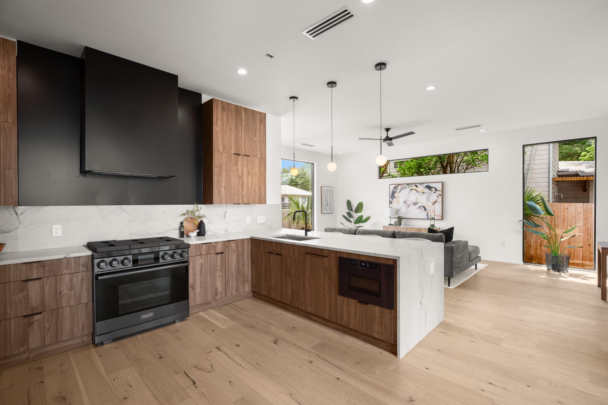 1805 Collier St, Austin, TX 78704