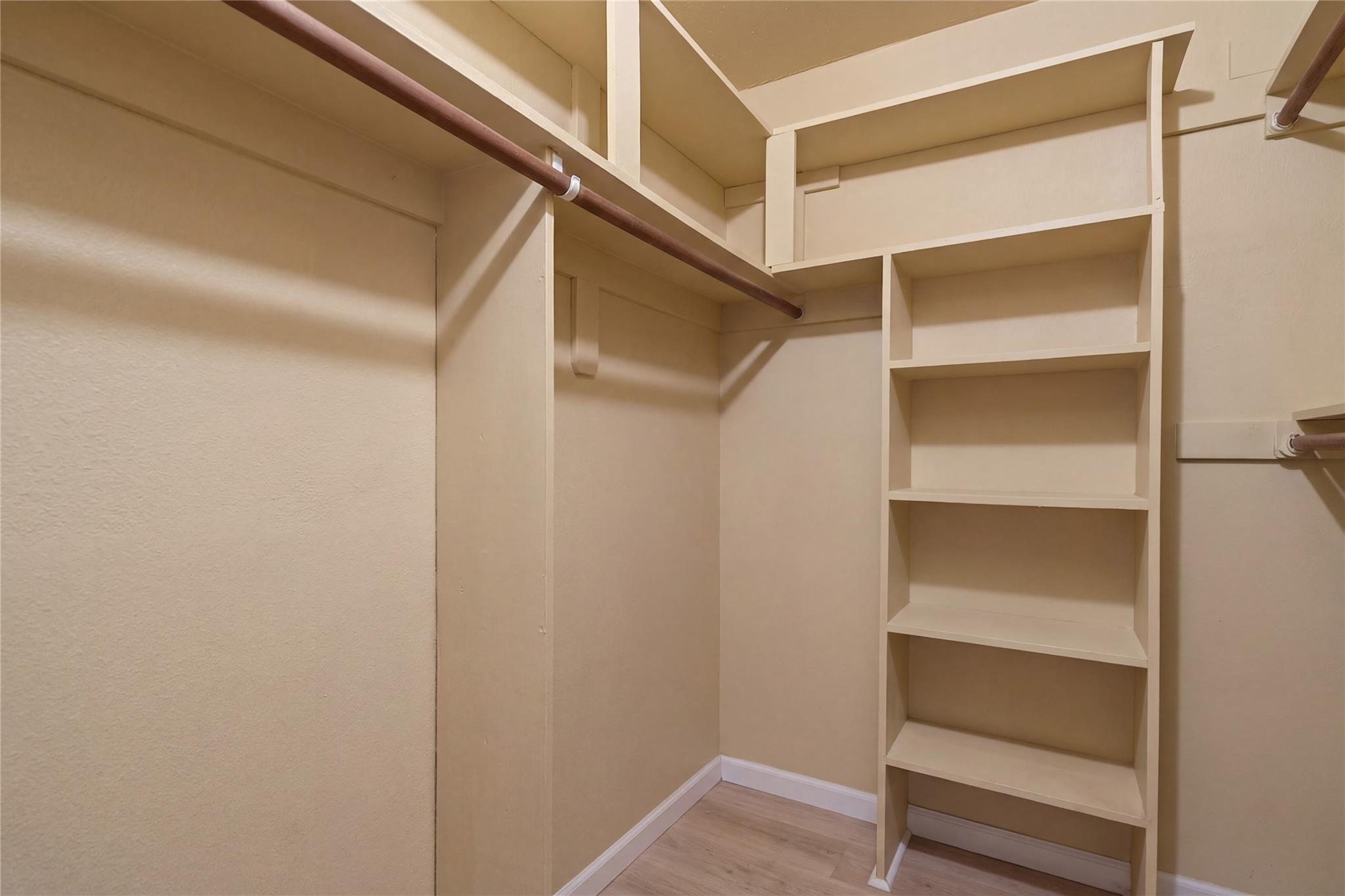 317 Venture Blvd S, Point Venture, TX 78645