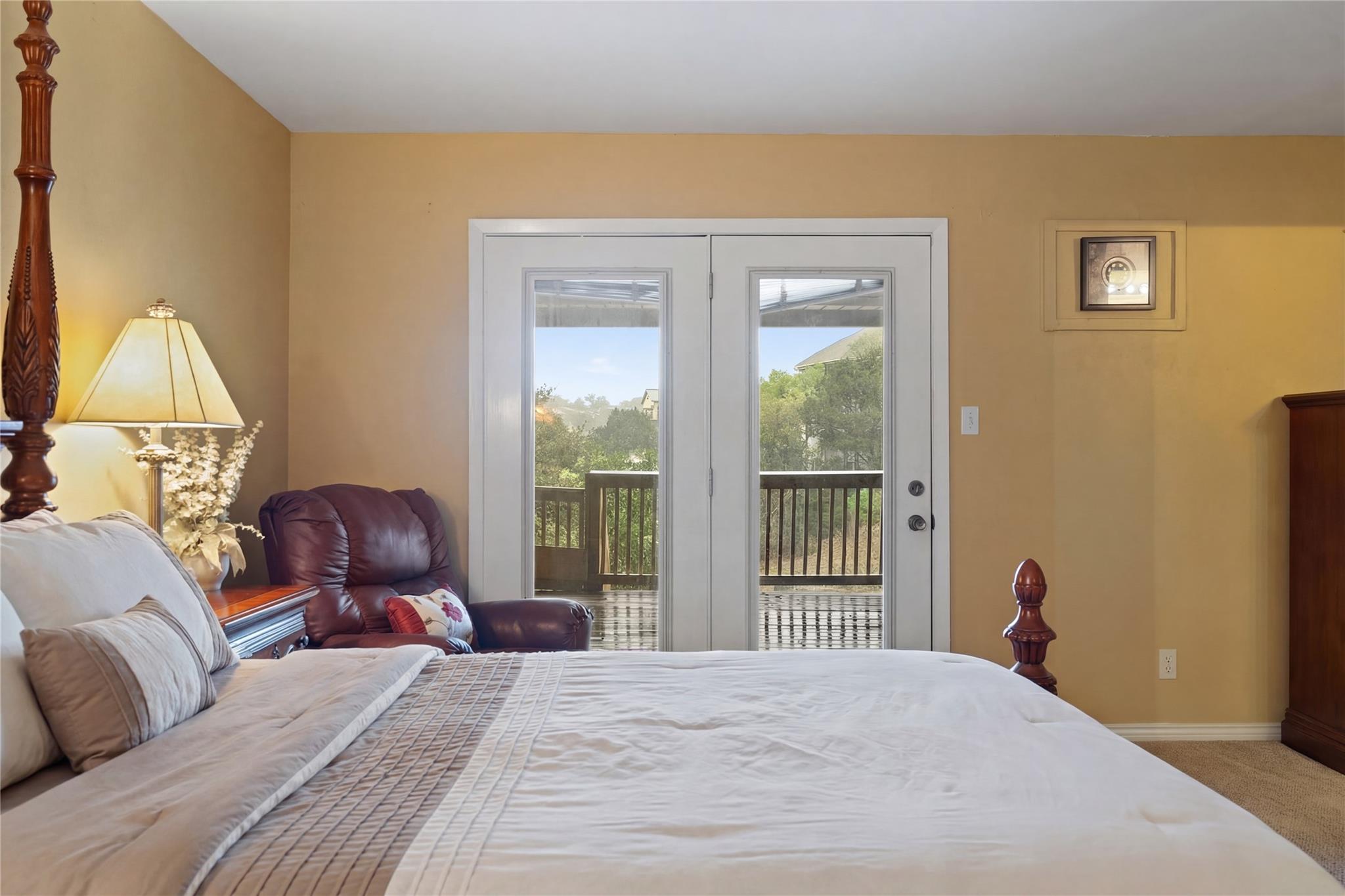 317 Venture Blvd S, Point Venture, TX 78645