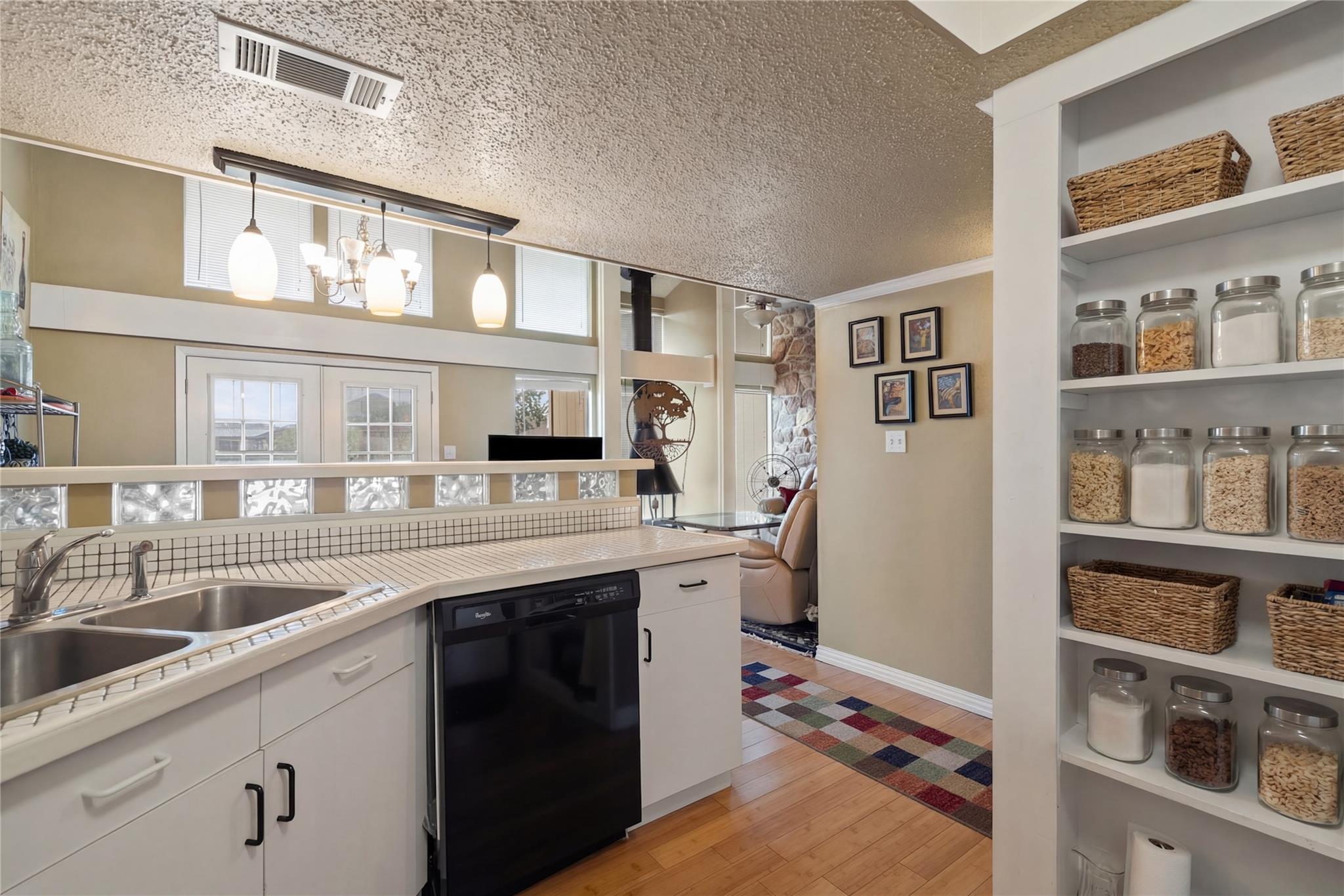 317 Venture Blvd S, Point Venture, TX 78645